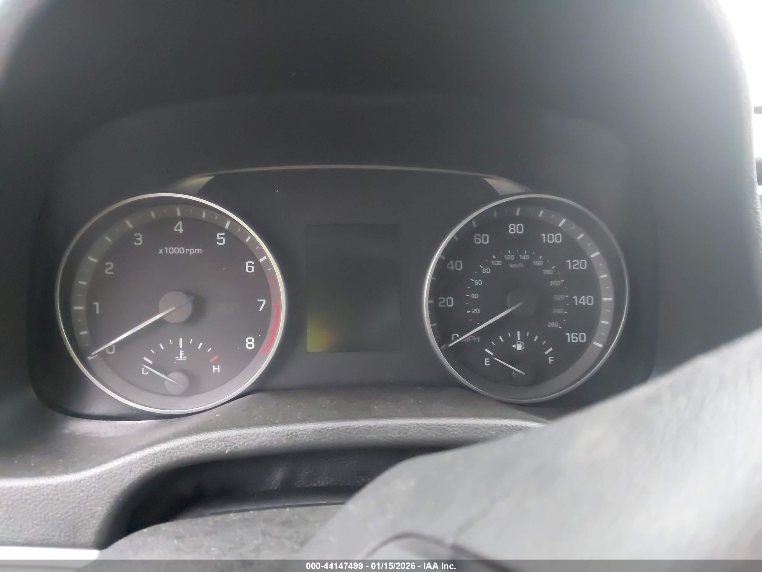 HYUNDAI ELANTRA image 7