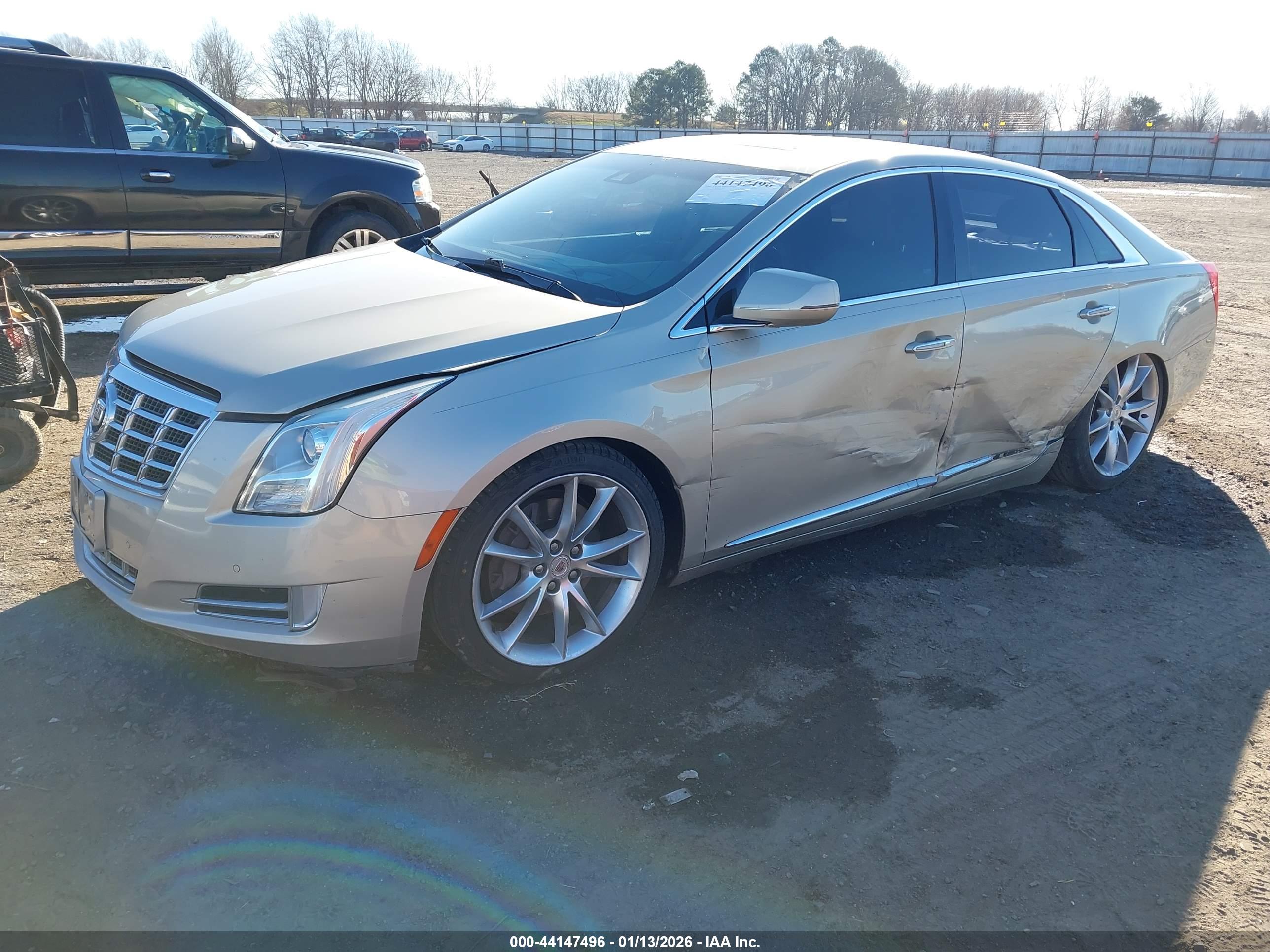 CADILLAC XTS image 2