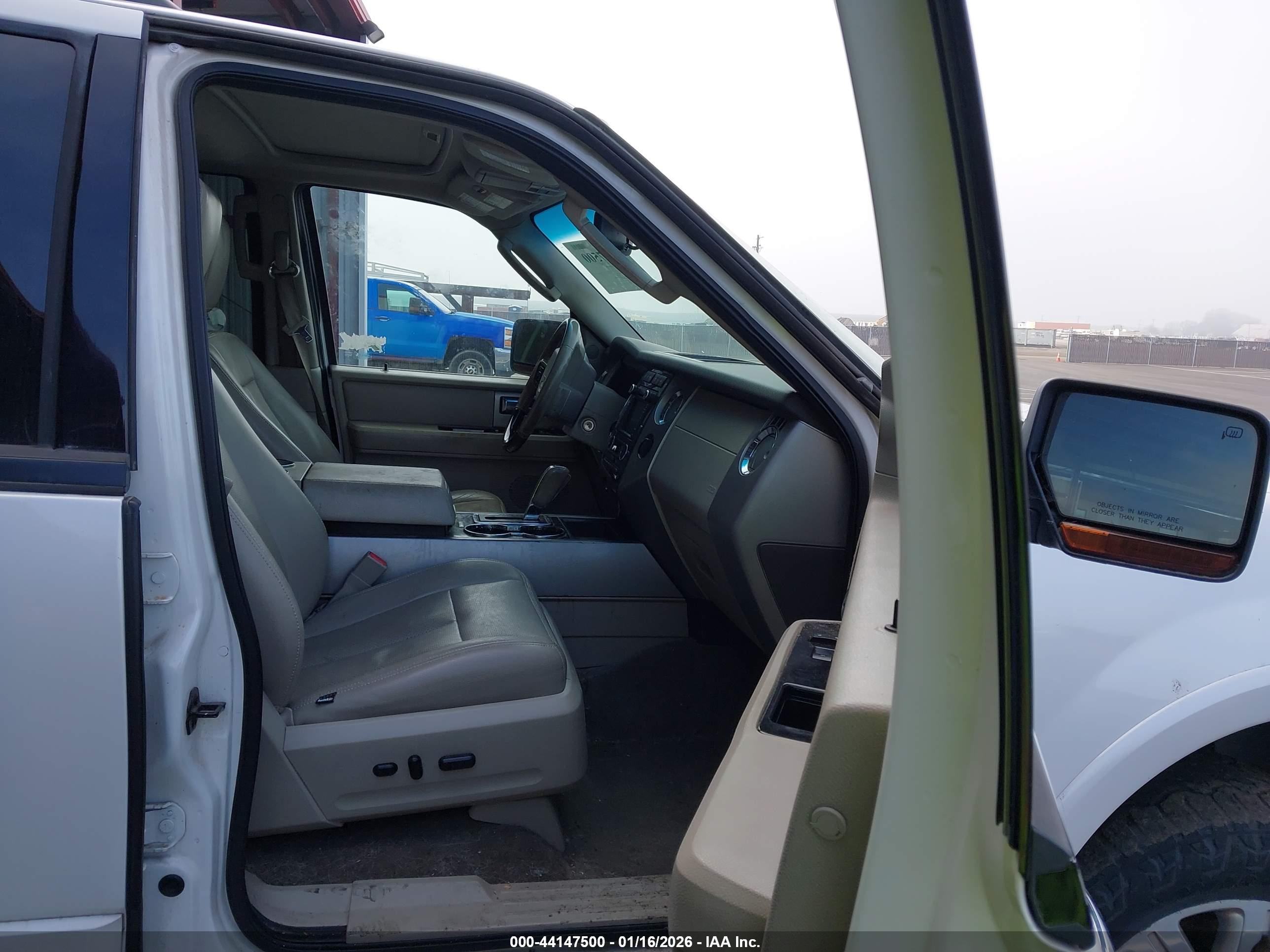 FORD EXPEDITION image 5