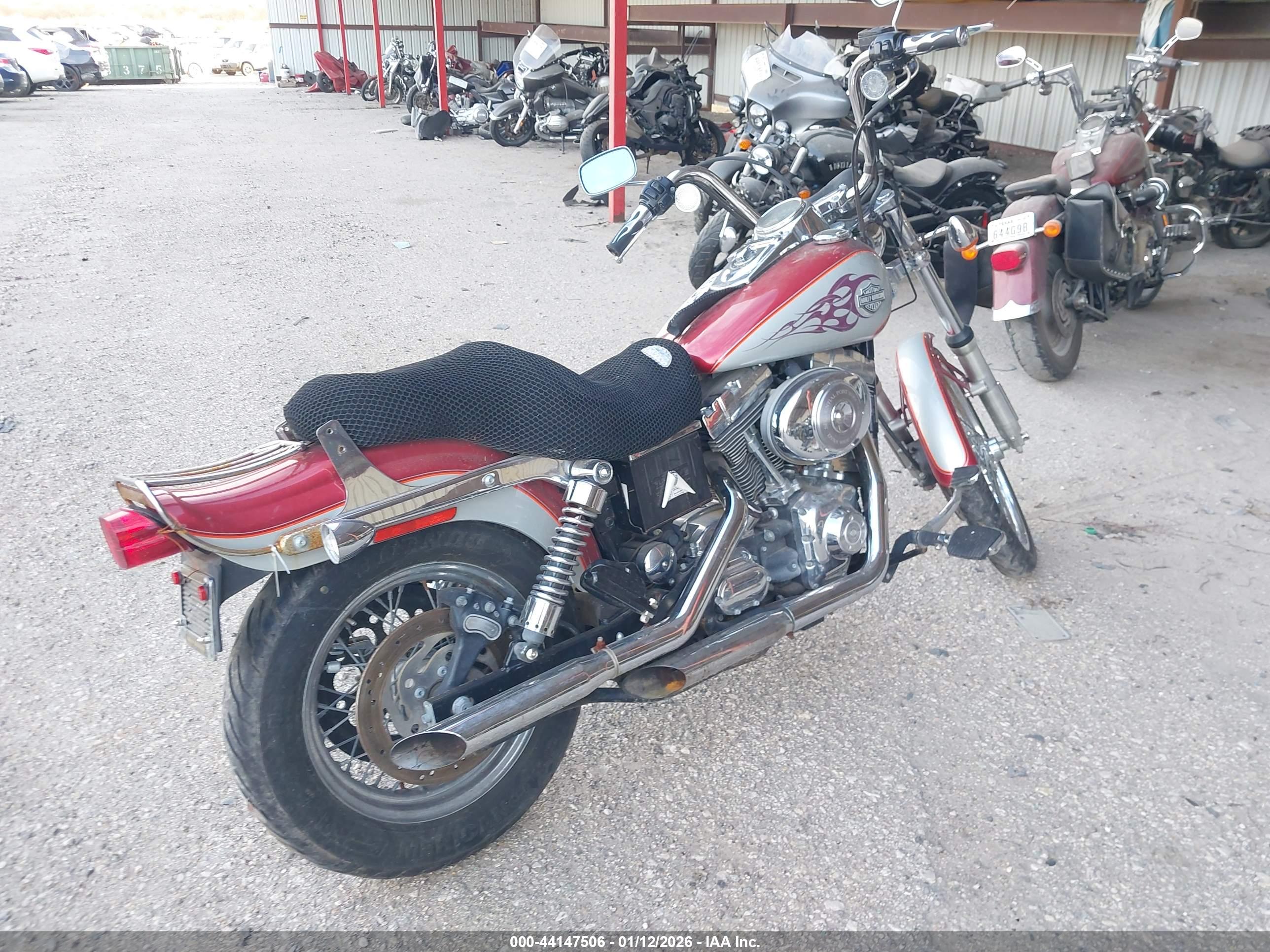 HARLEY-DAVIDSON FXDWGI image 4