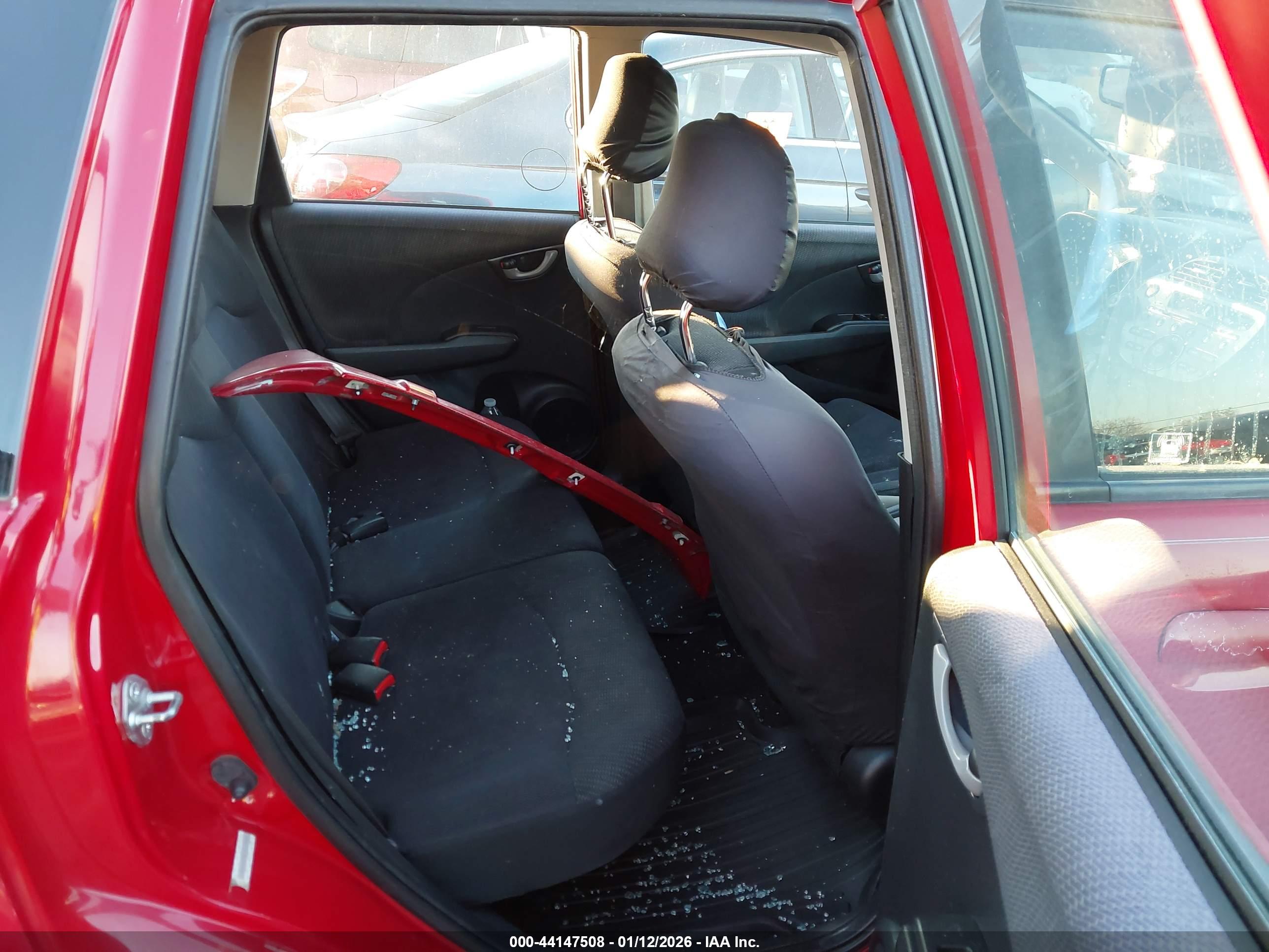 HONDA FIT image 8