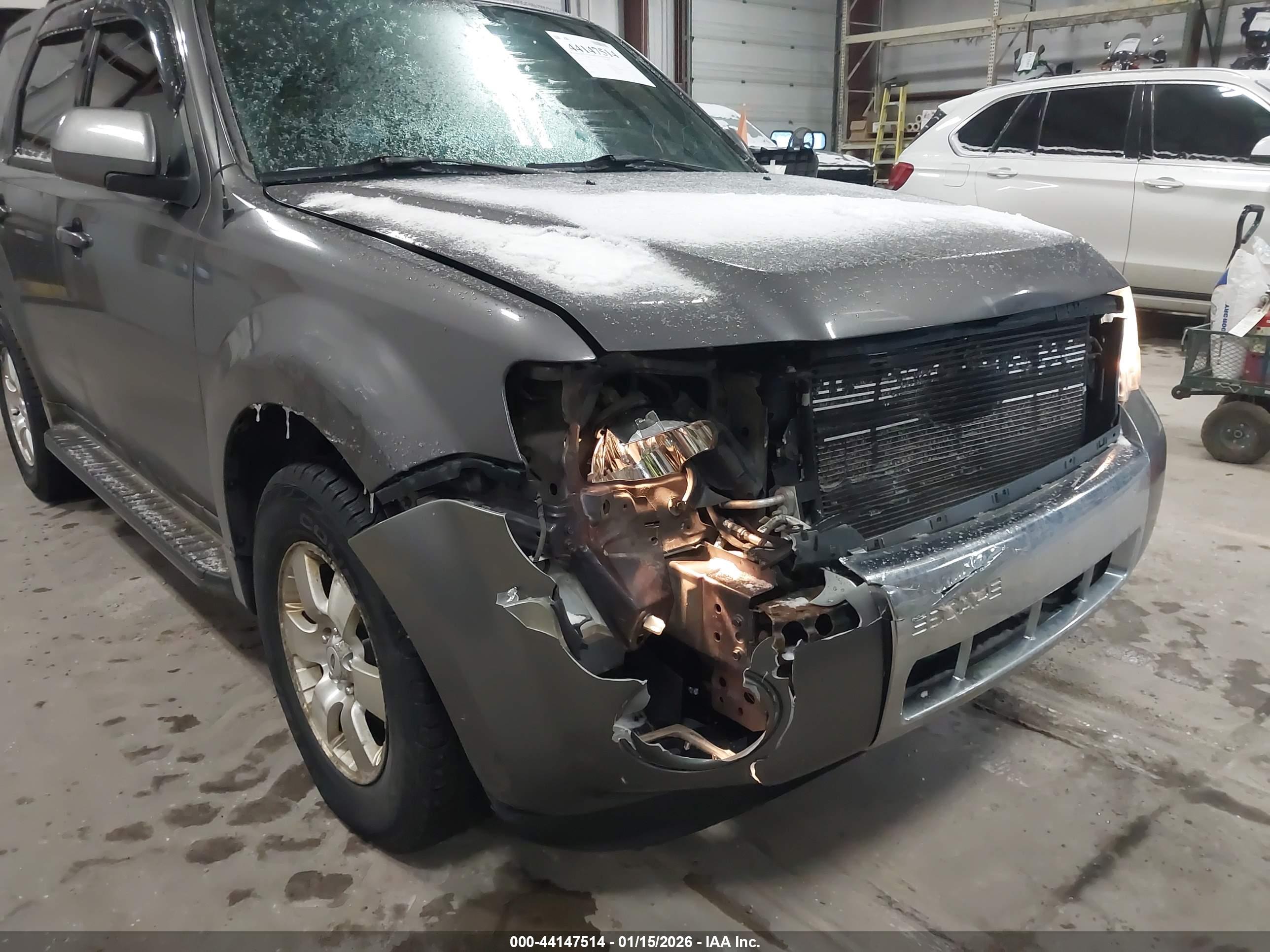 FORD ESCAPE image 6