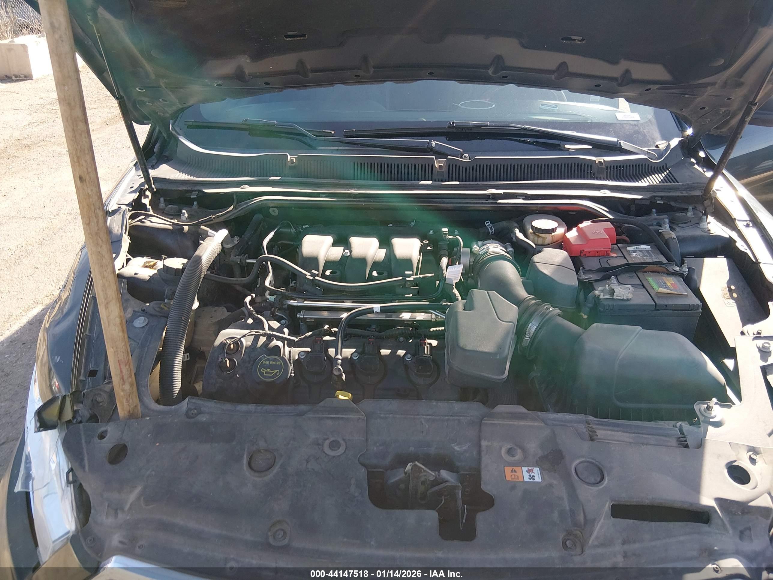 FORD TAURUS image 10