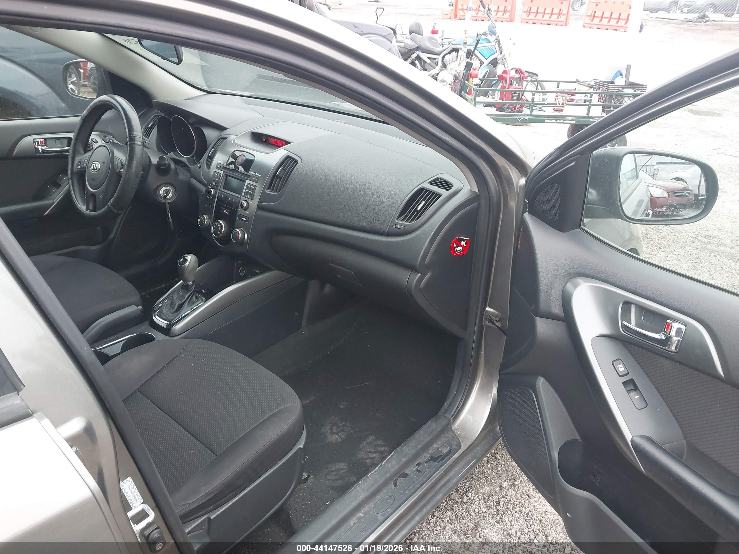 KIA FORTE image 5