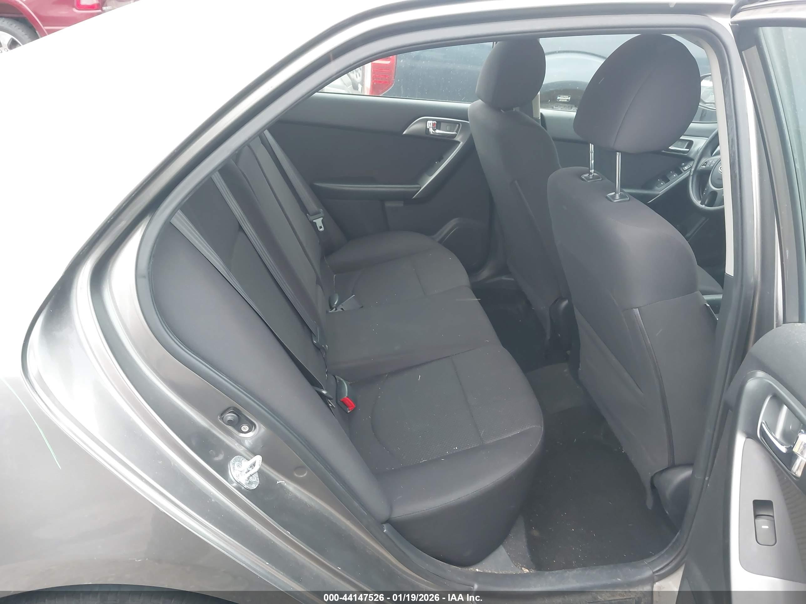 KIA FORTE image 8