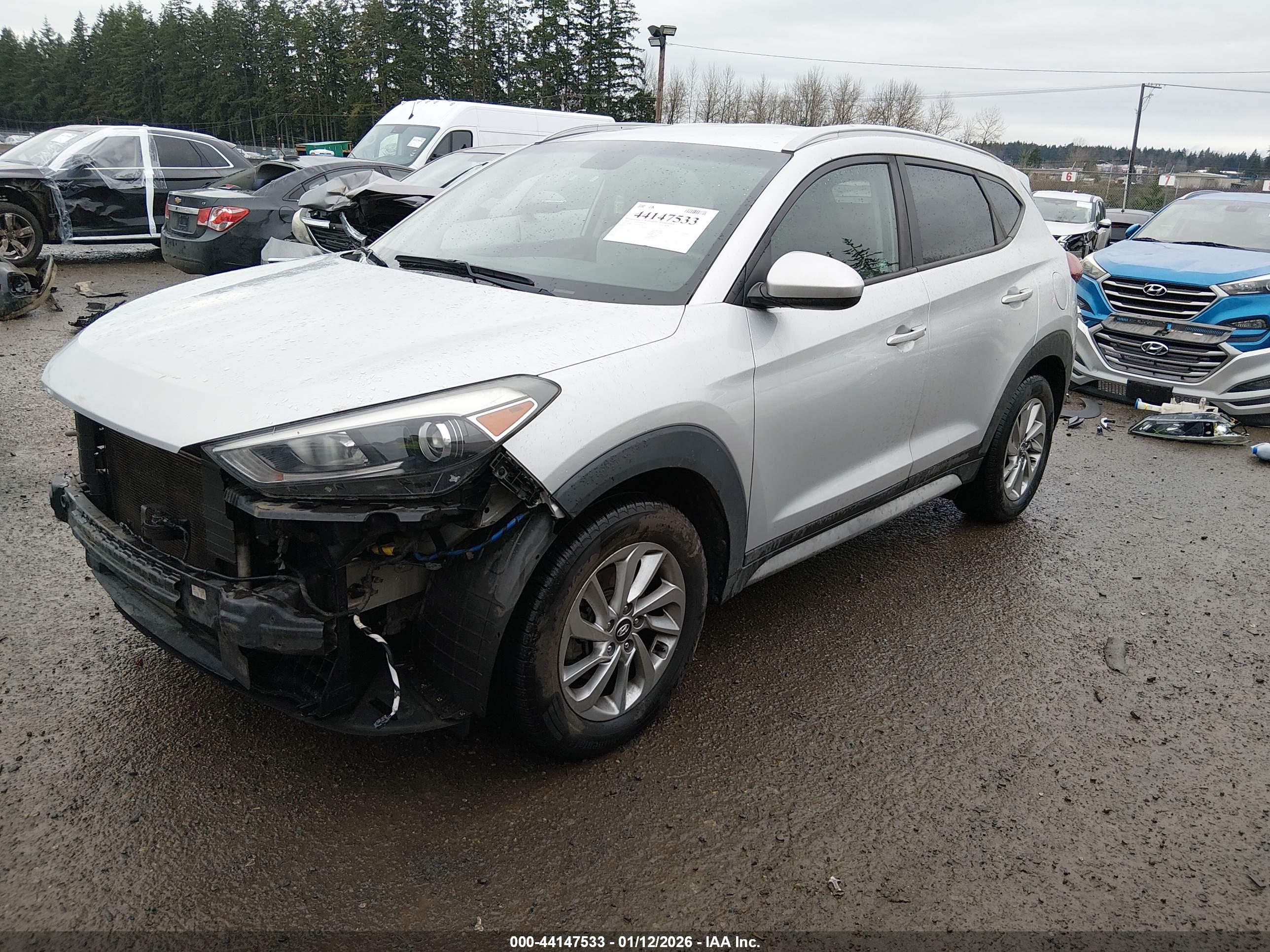 HYUNDAI TUCSON image 2