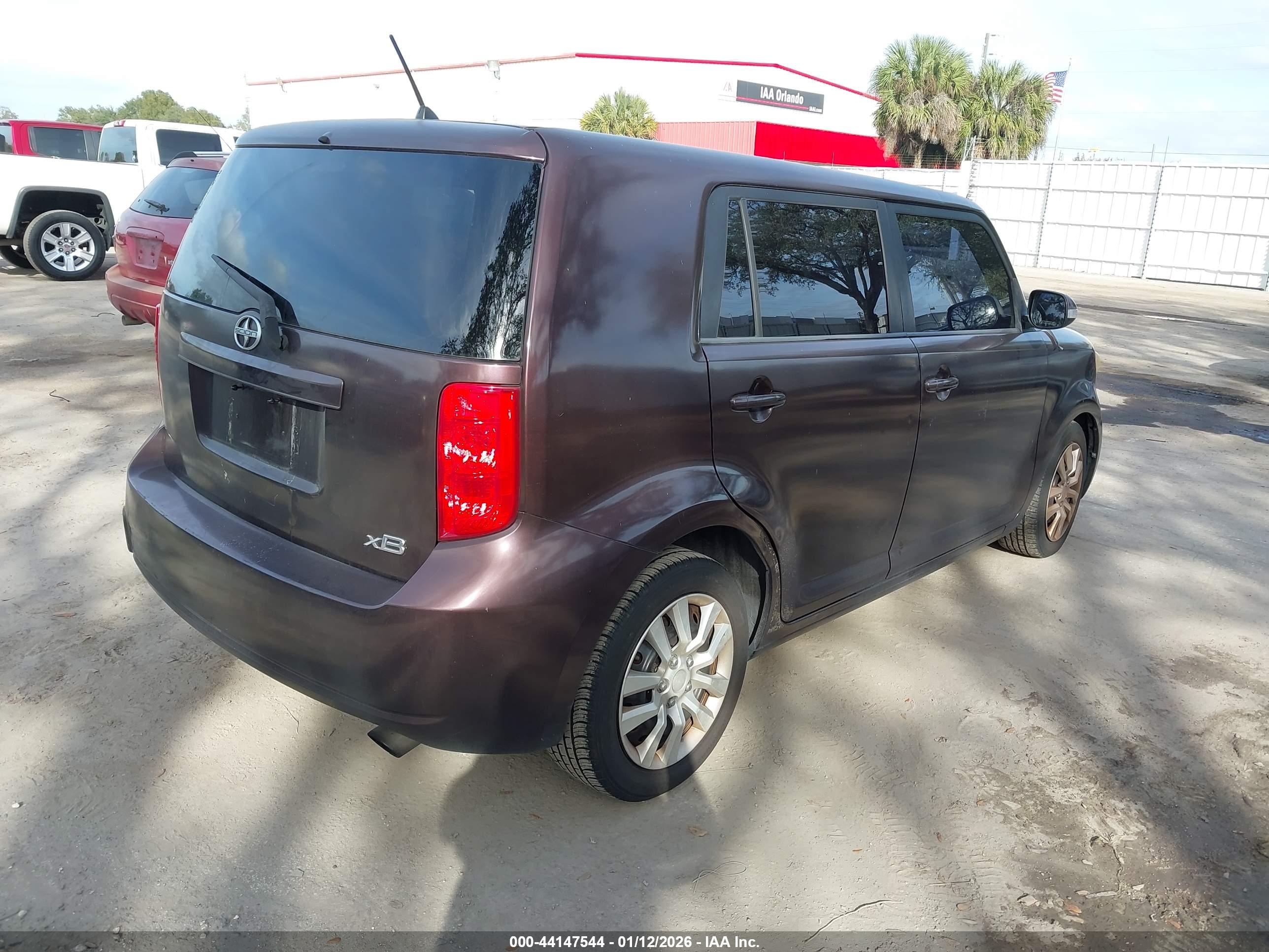 SCION XB image 4