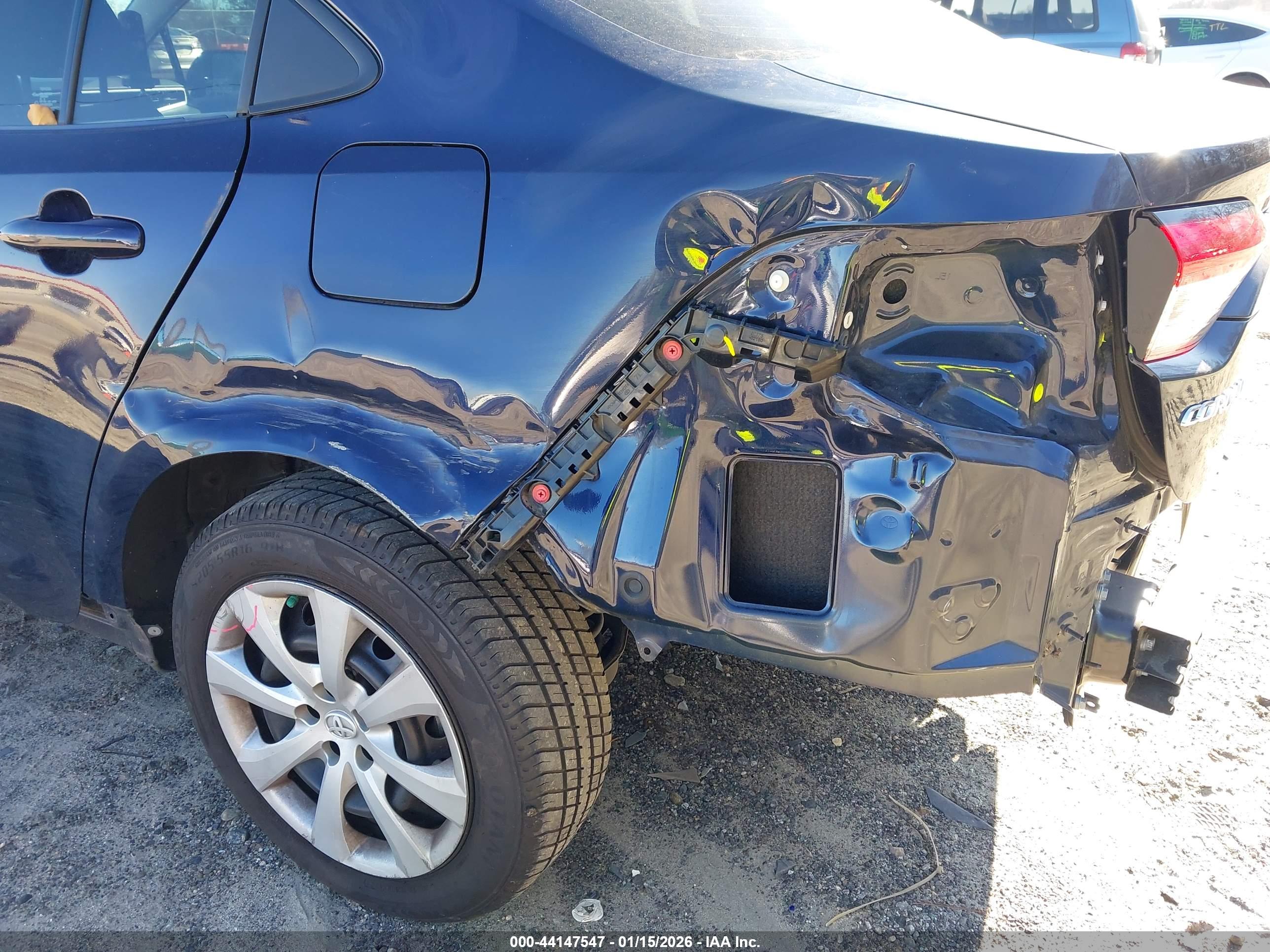 TOYOTA COROLLA image 6