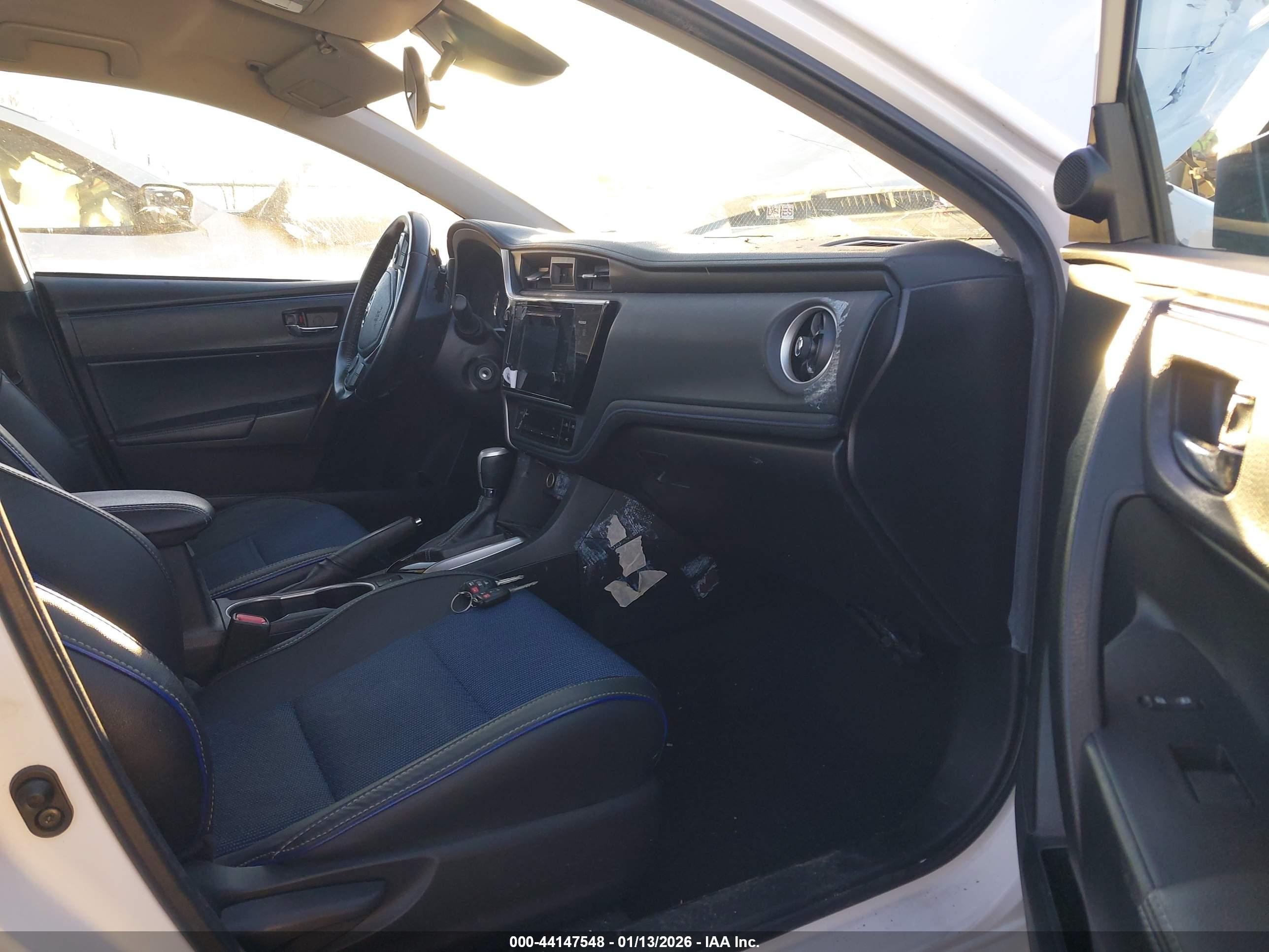 TOYOTA COROLLA image 5