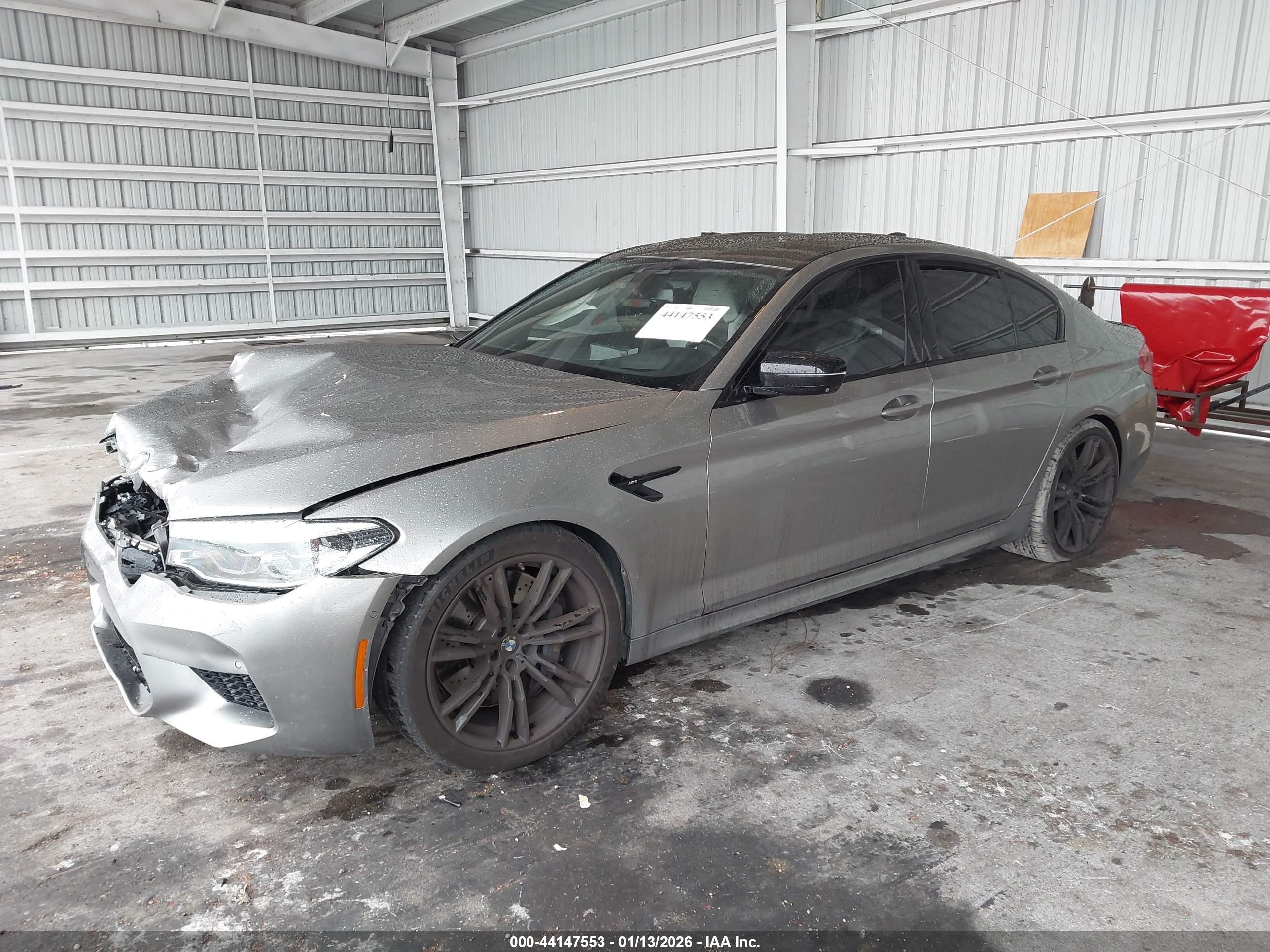 BMW M5 image 2