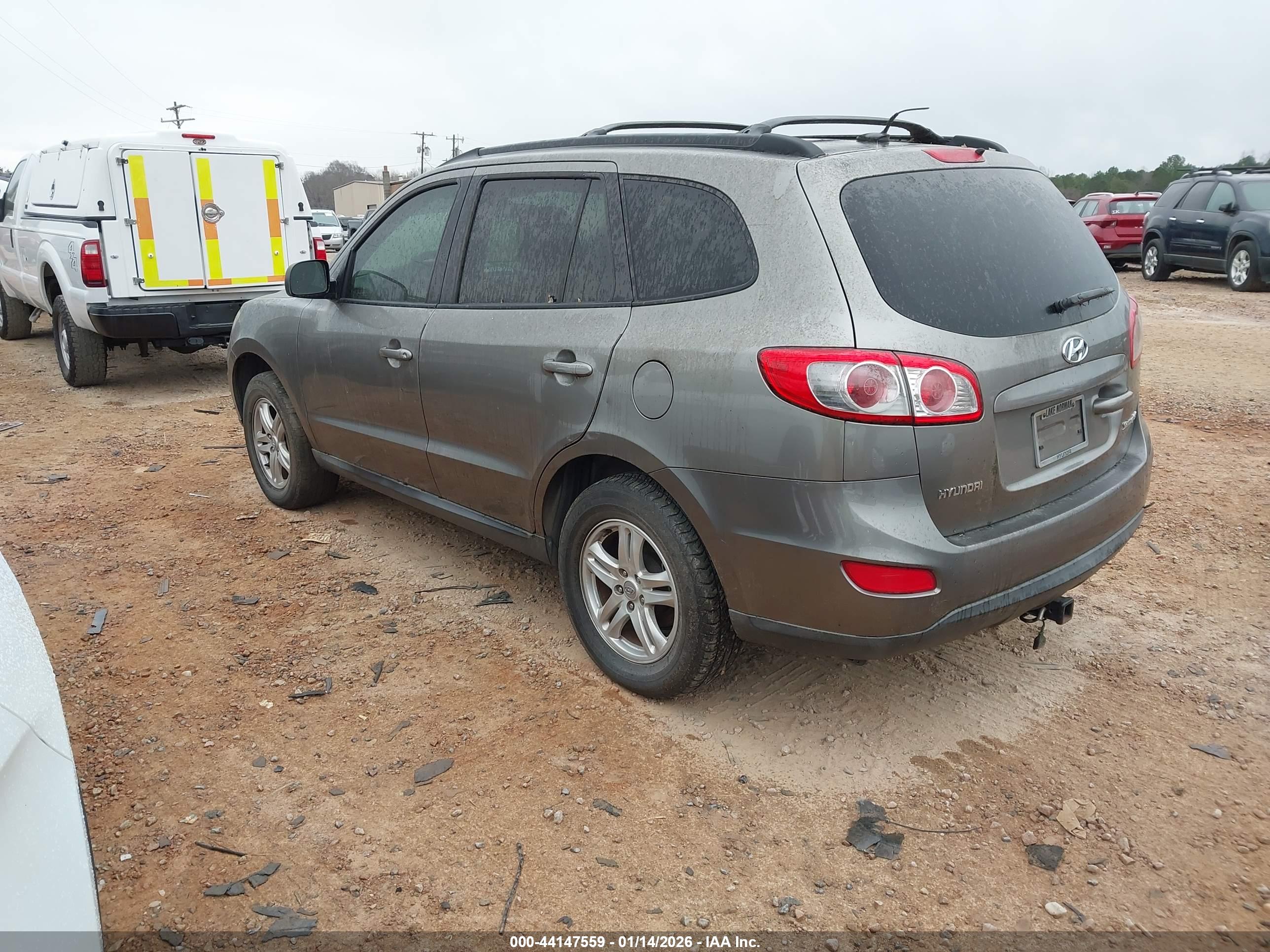 HYUNDAI SANTA image 3