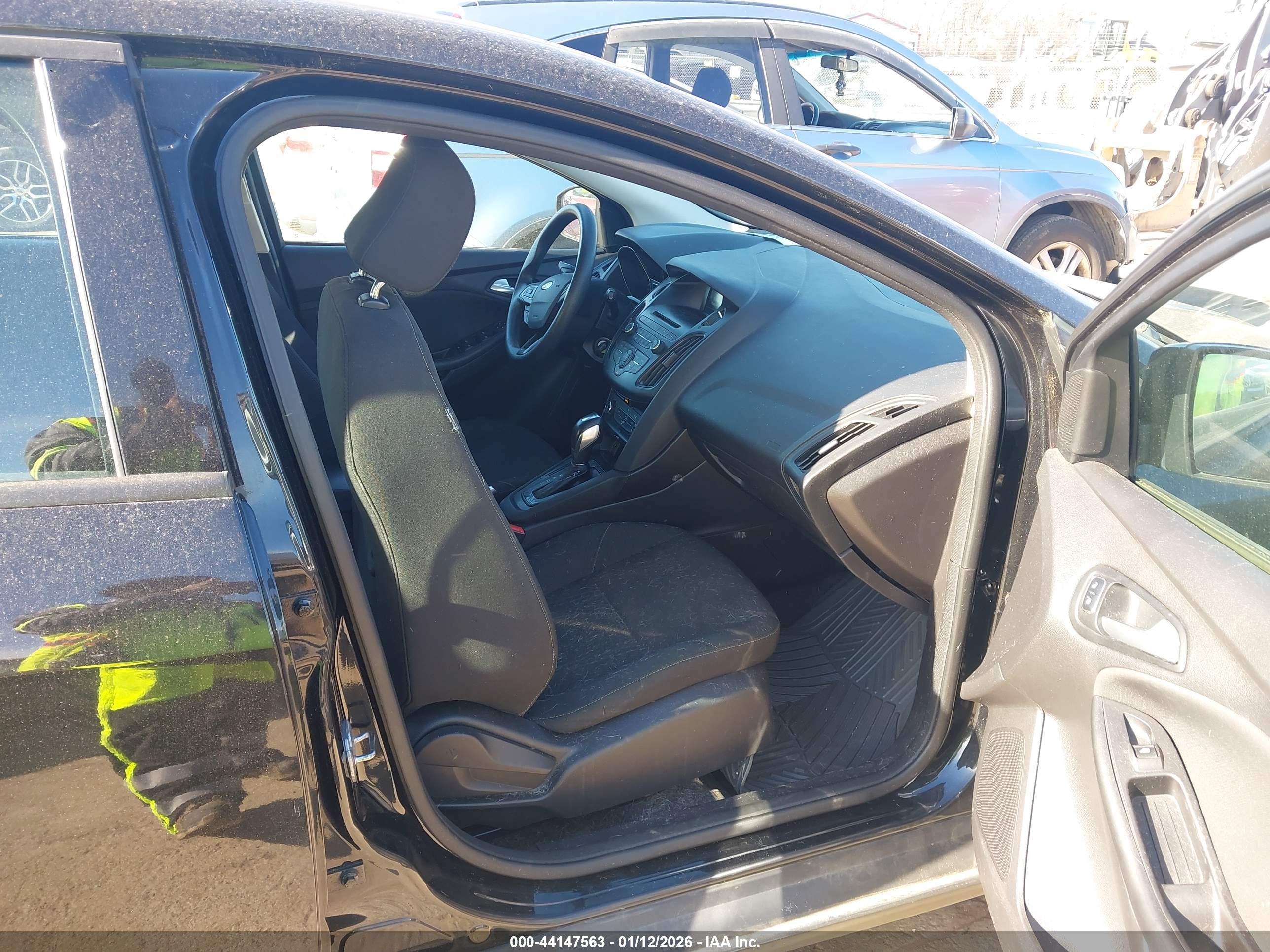 FORD FOCUS image 5