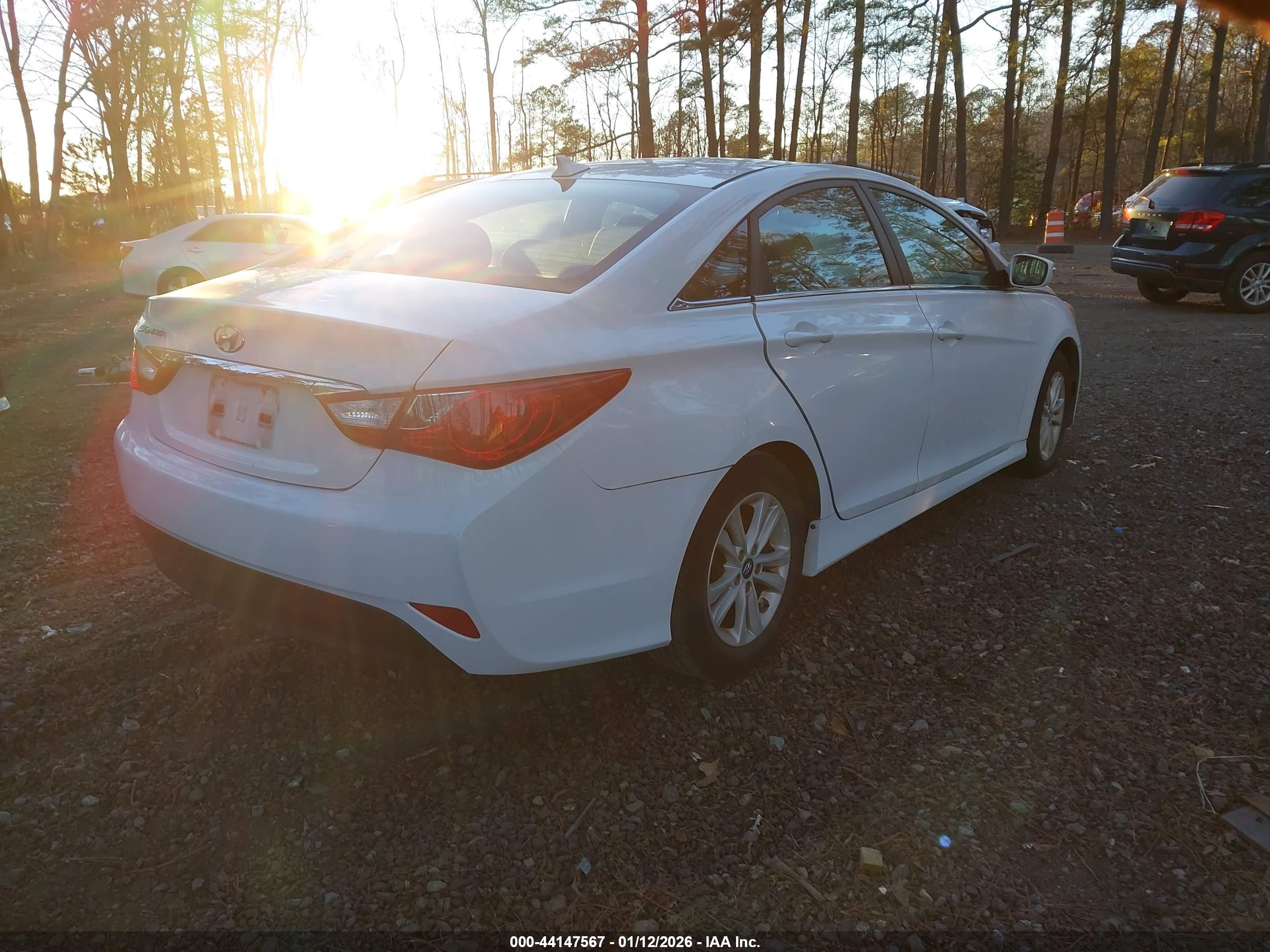 HYUNDAI SONATA image 4
