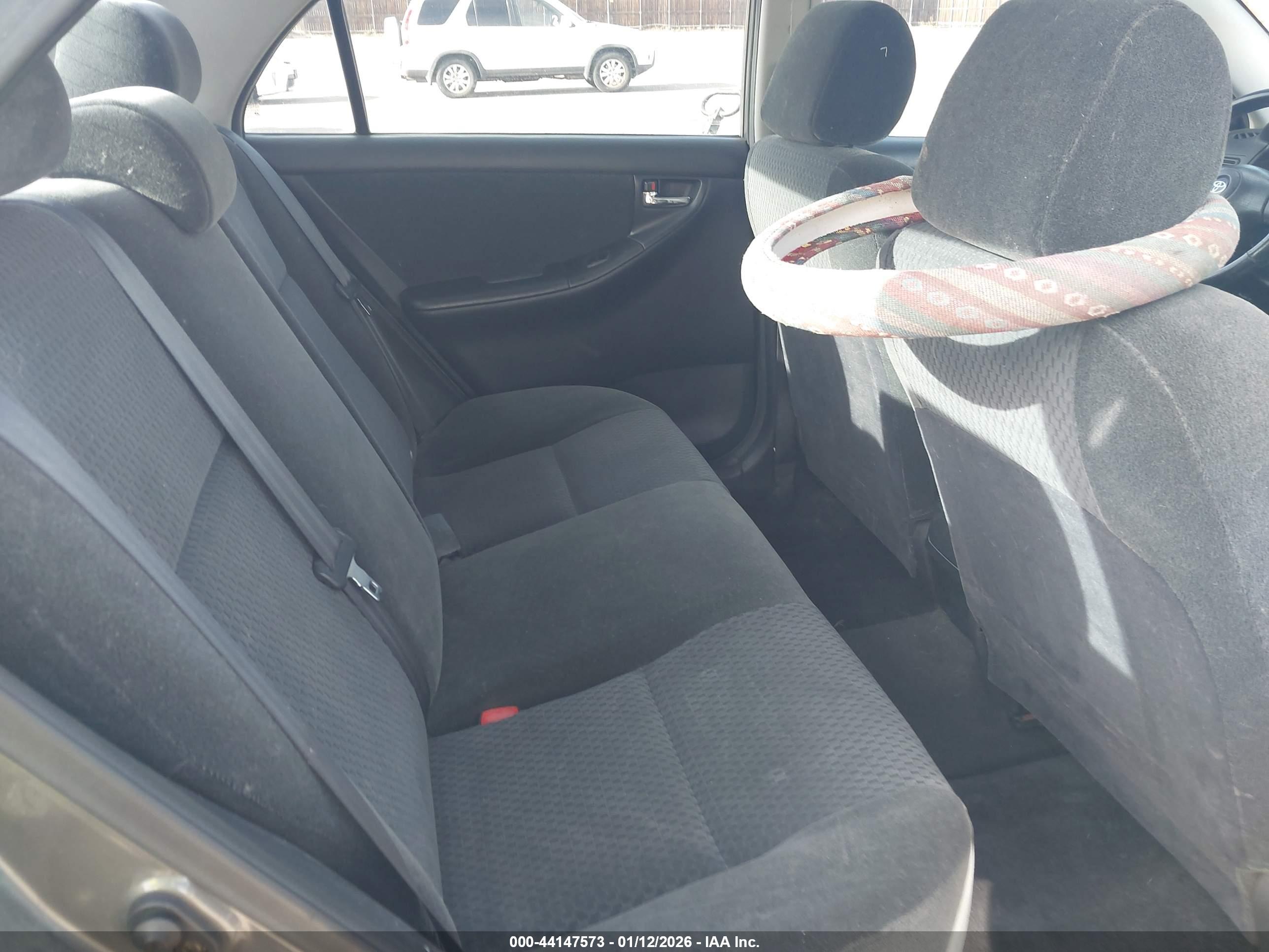 TOYOTA COROLLA image 8