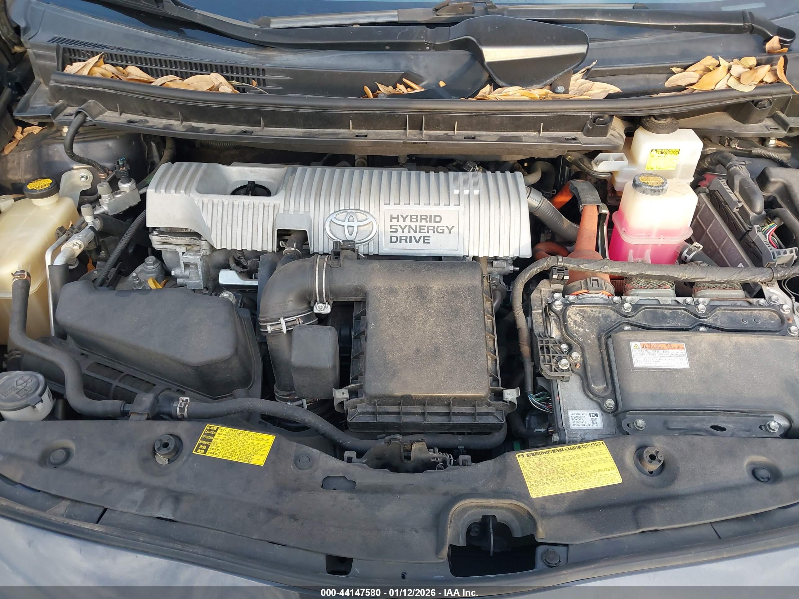 TOYOTA PRIUS image 10