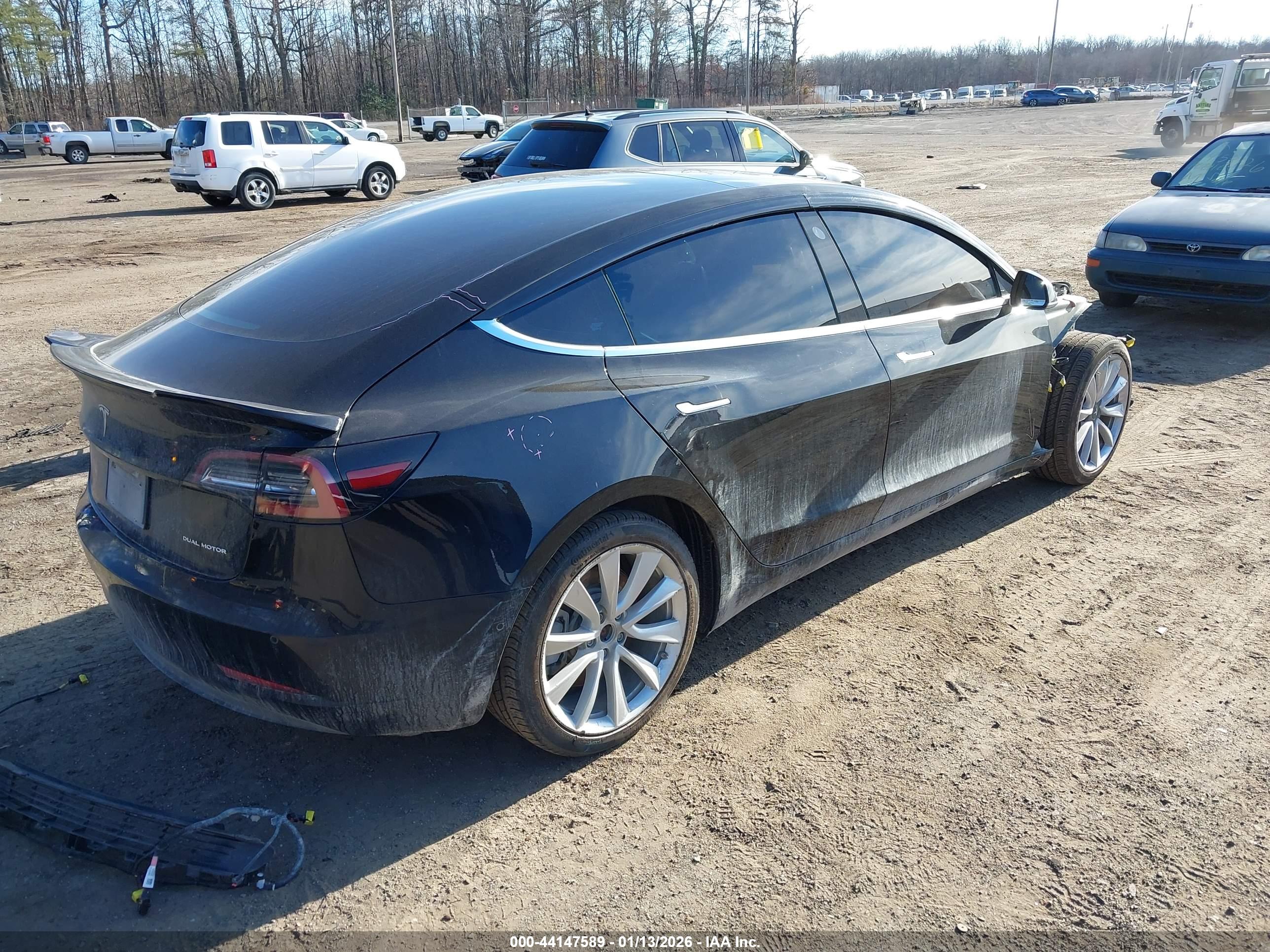 TESLA MODEL image 4