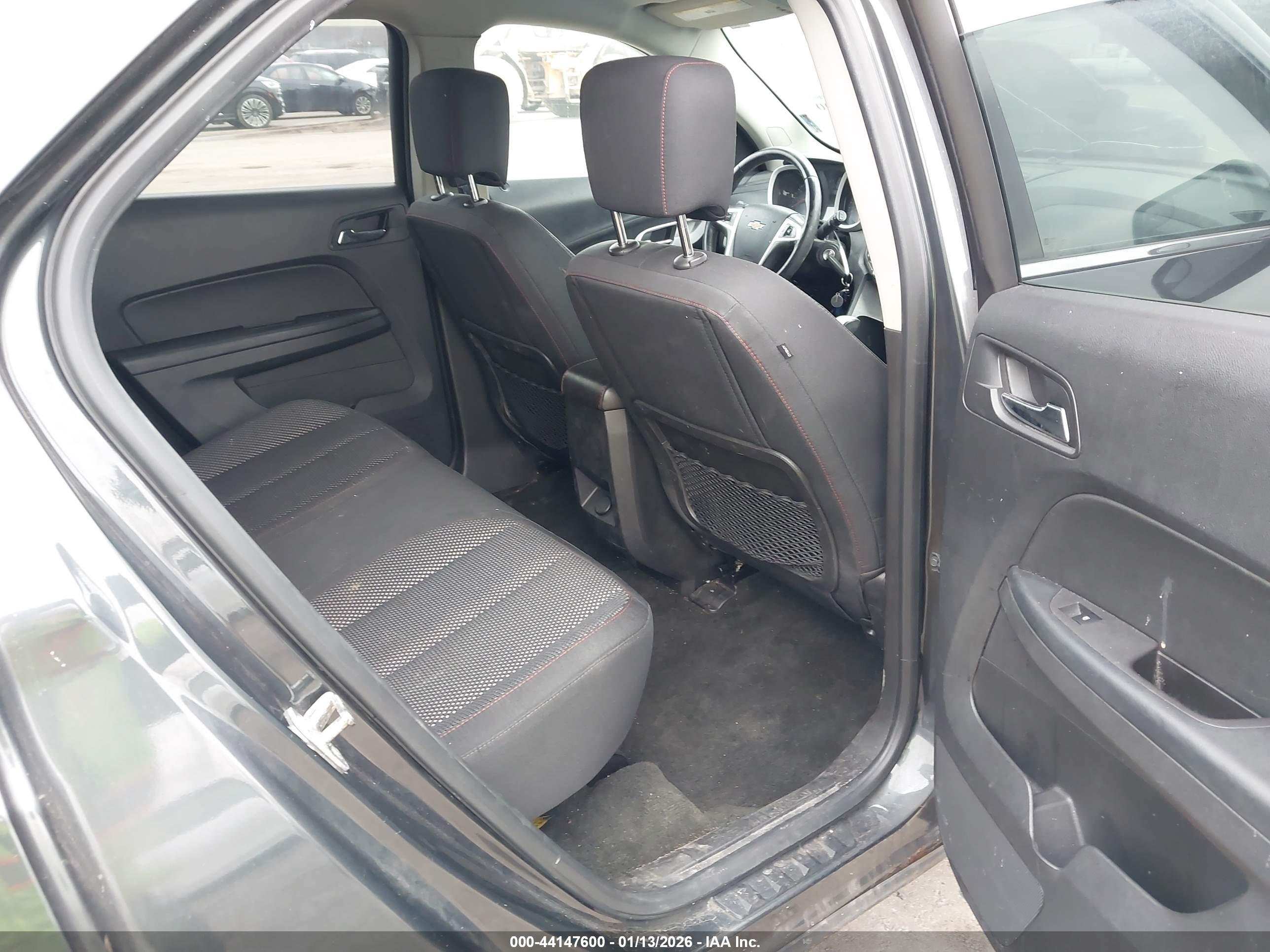 CHEVROLET EQUINOX image 8
