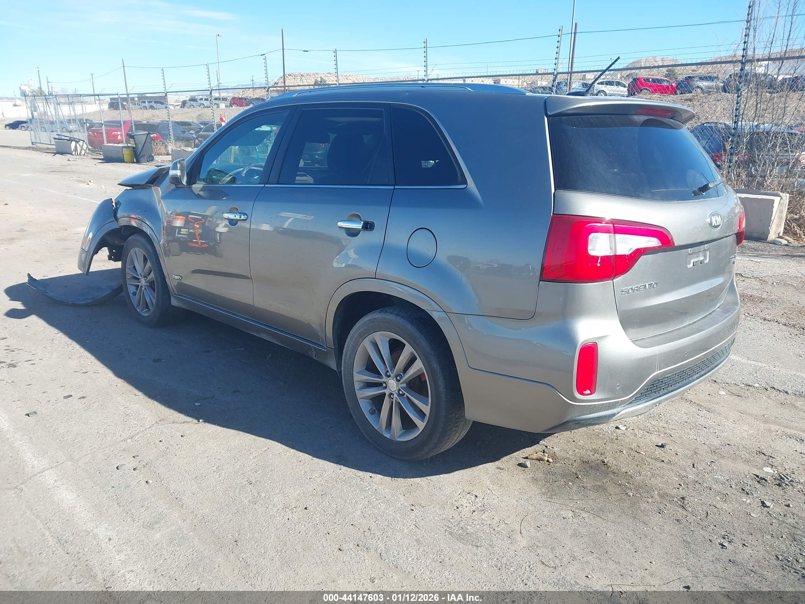 KIA SORENTO image 3