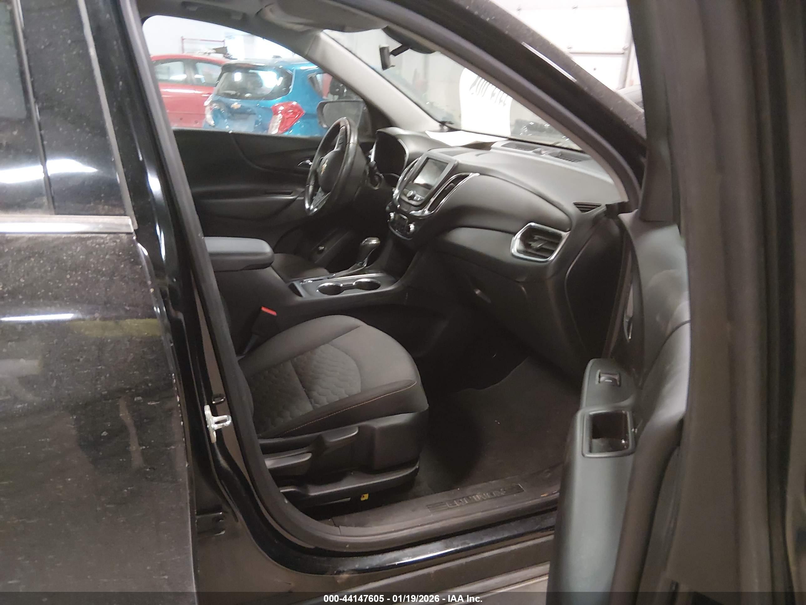 CHEVROLET EQUINOX image 5