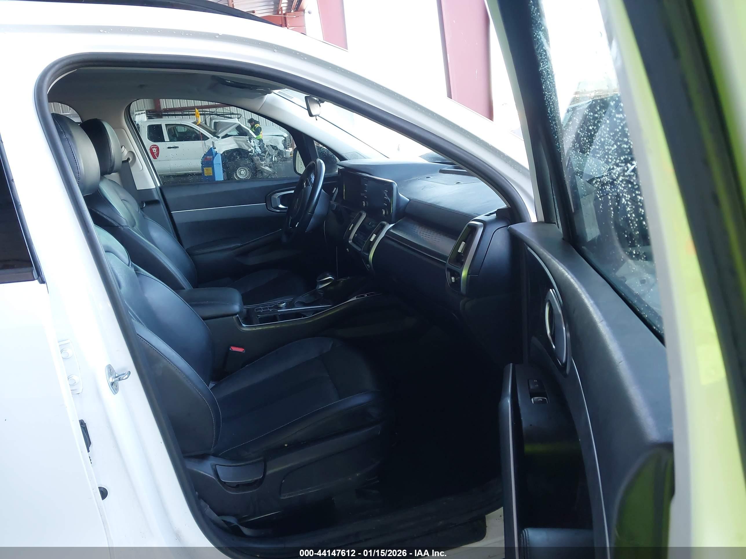 KIA SORENTO image 5