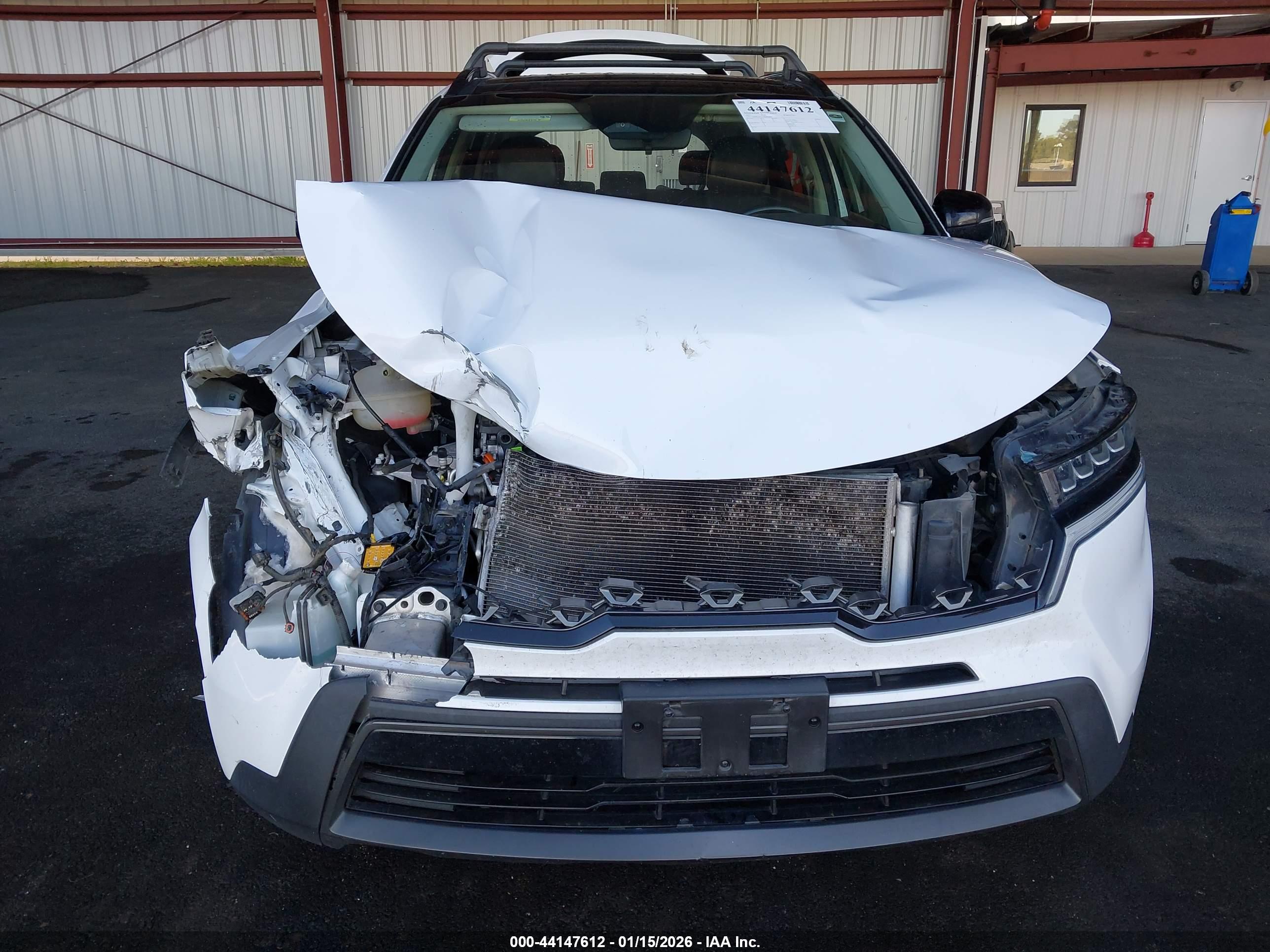 KIA SORENTO image 6