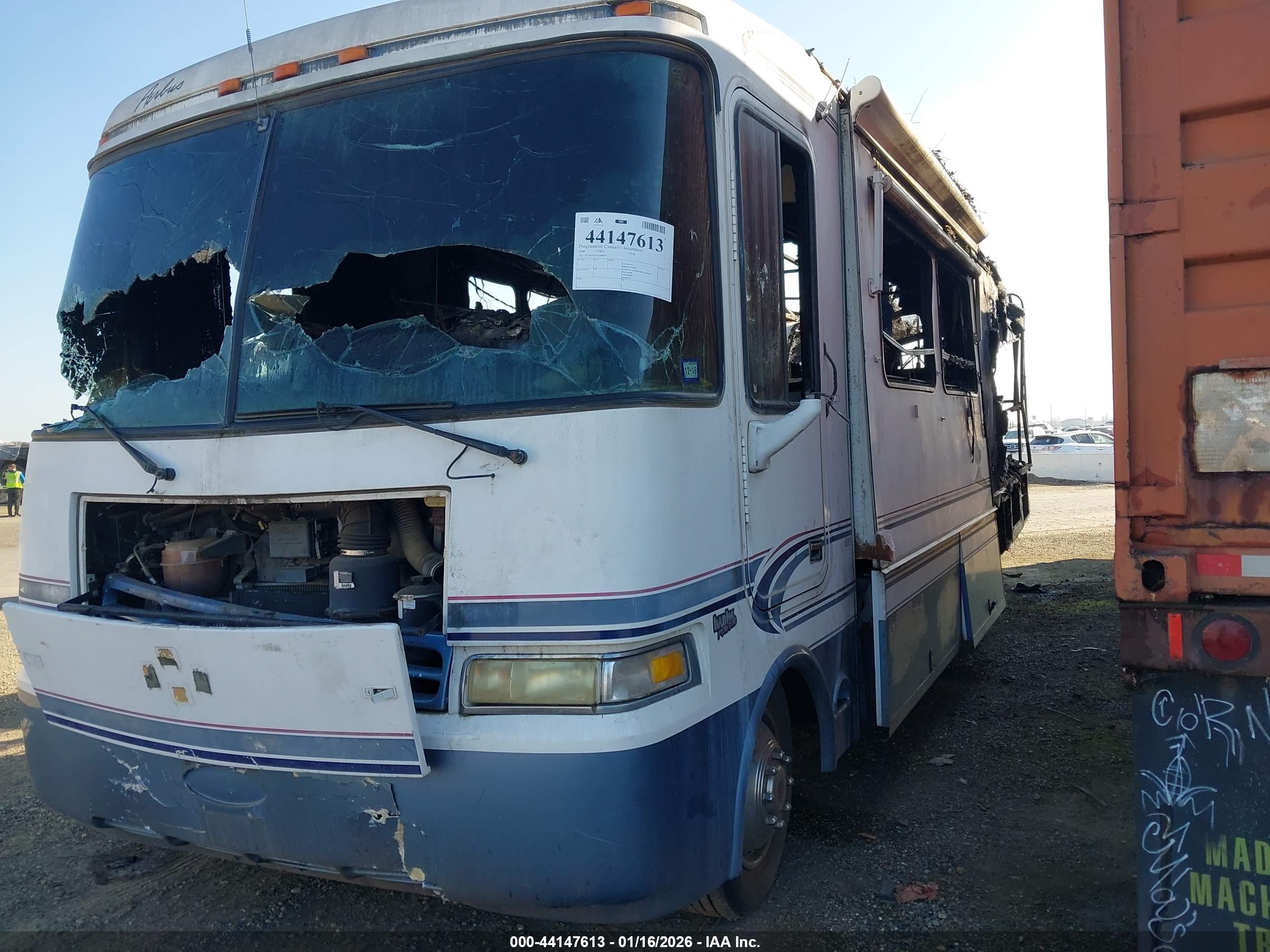 FORD F550 image 2