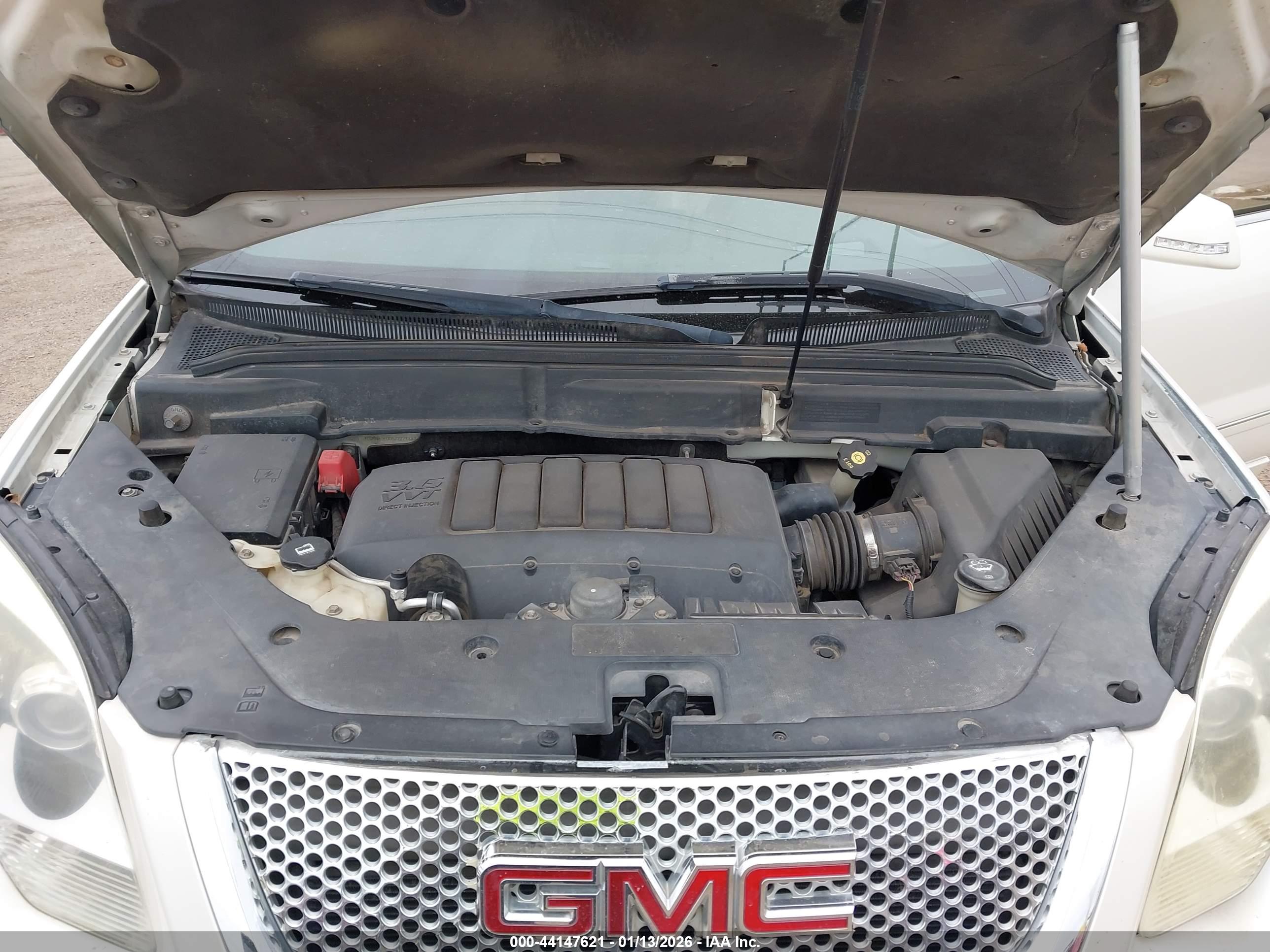GMC ACADIA image 10