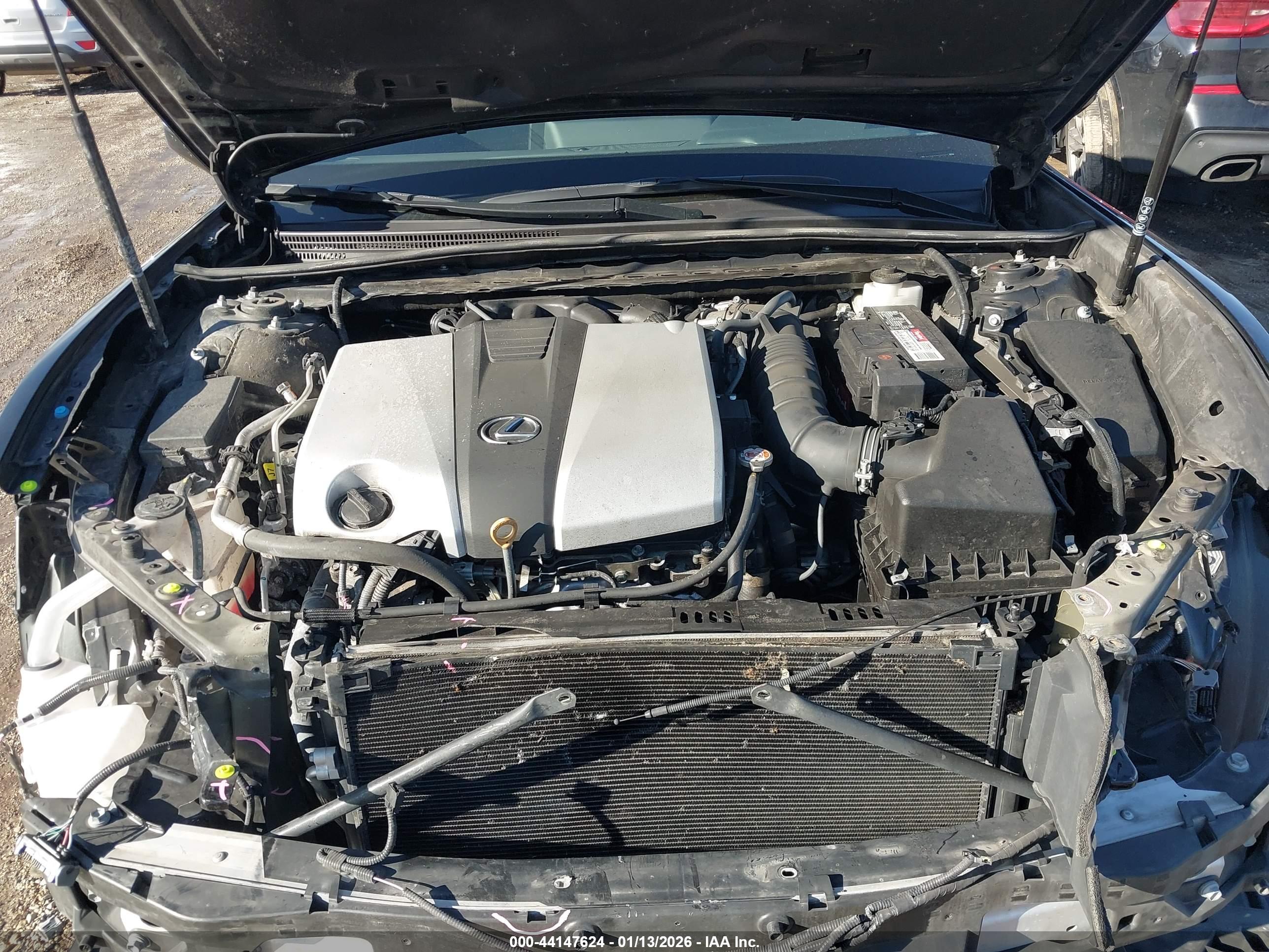 LEXUS ES image 10
