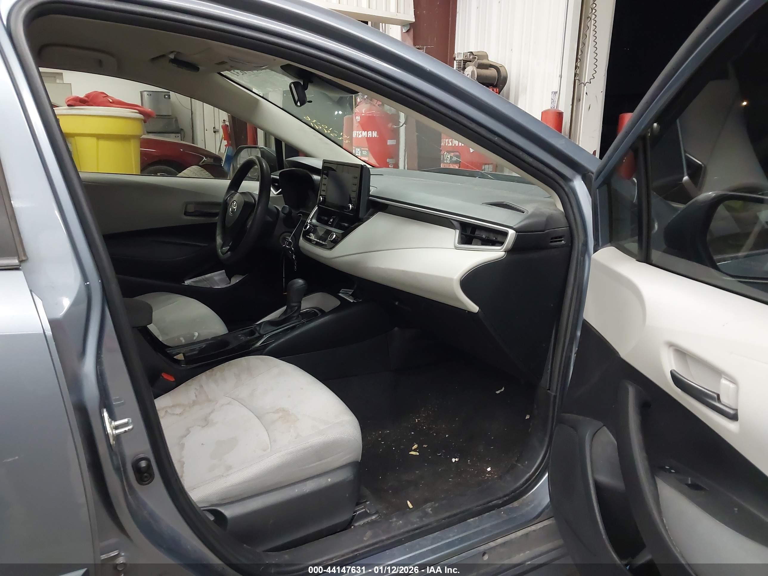 TOYOTA COROLLA image 5