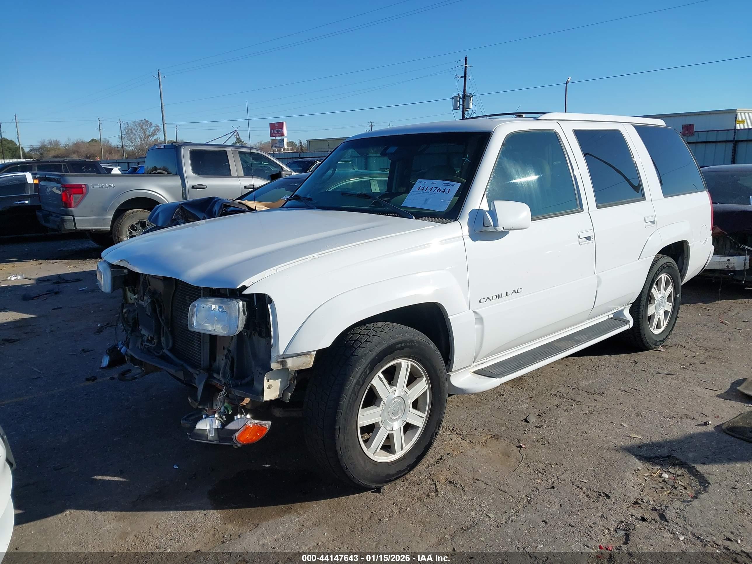 CADILLAC ESCALADE image 2