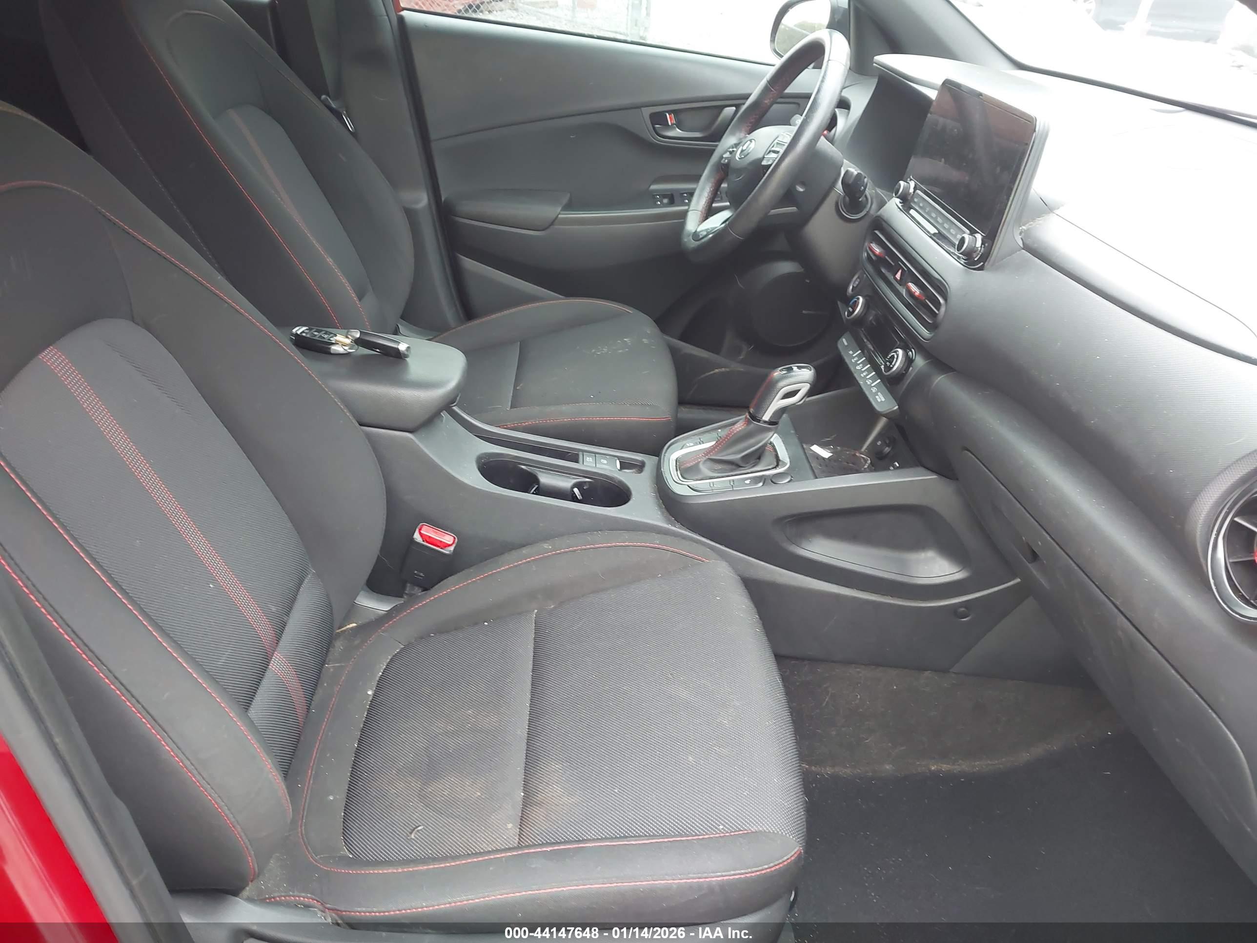 HYUNDAI KONA image 5