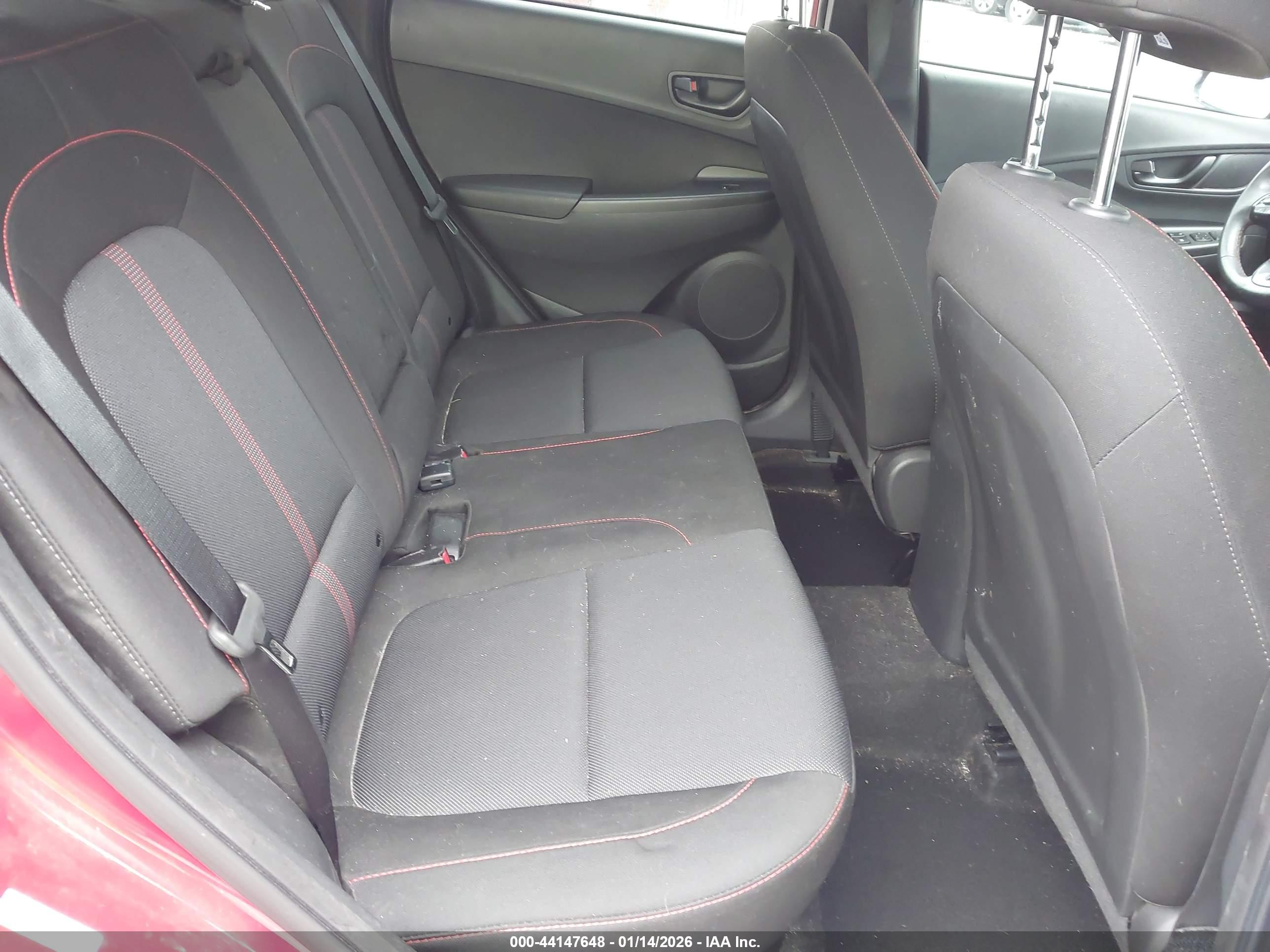 HYUNDAI KONA image 8