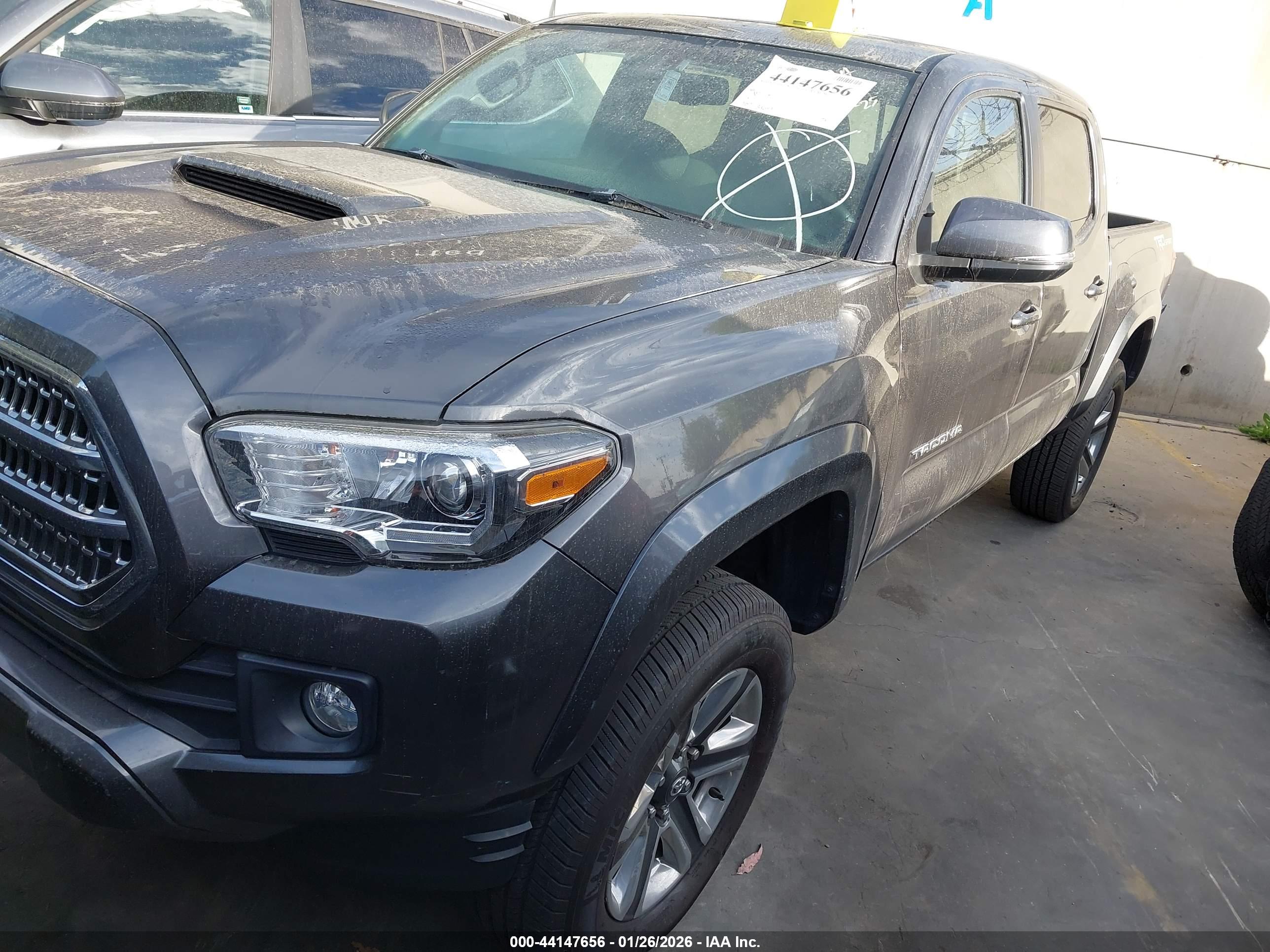 TOYOTA TACOMA image 2