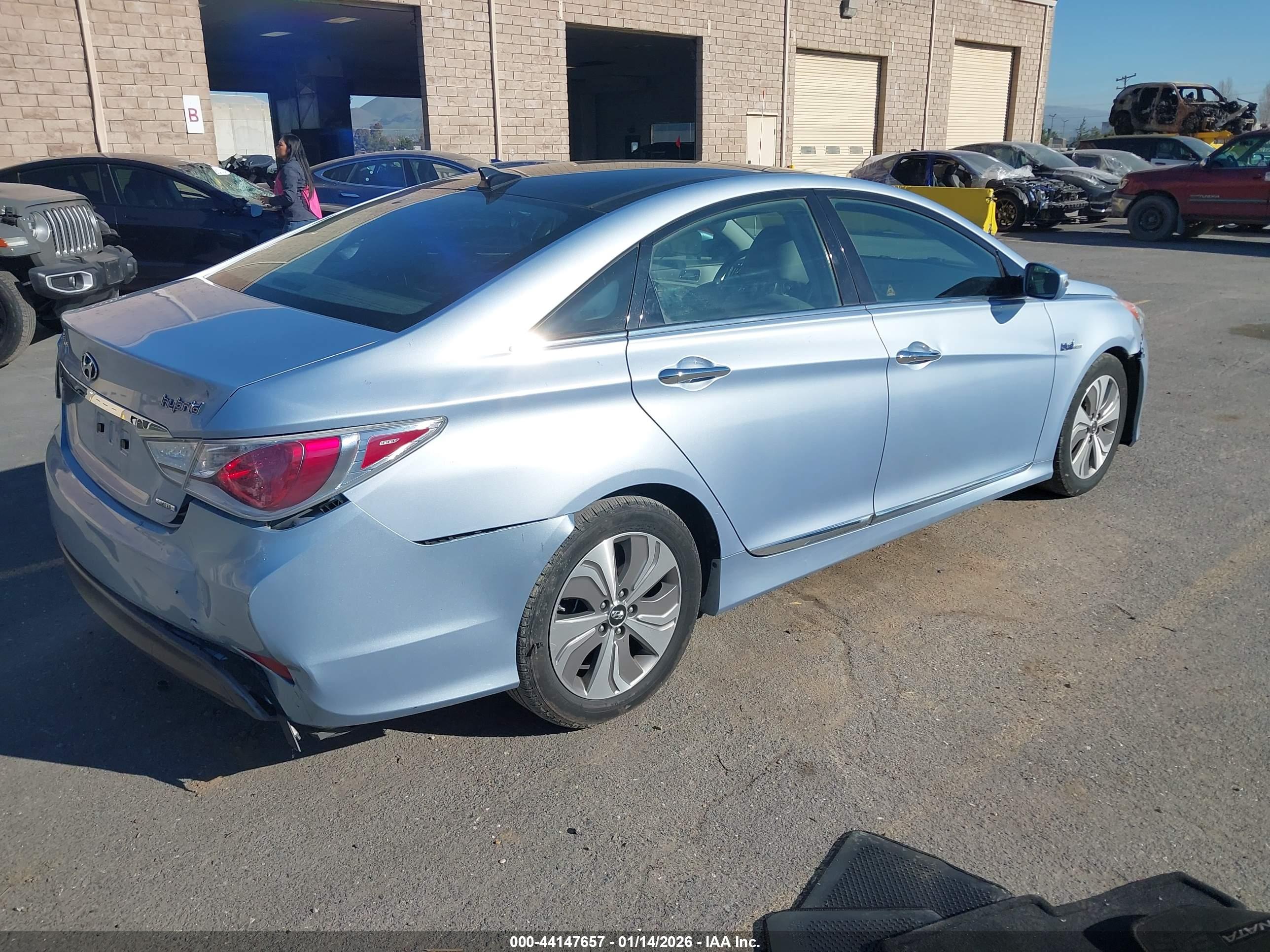 HYUNDAI SONATA image 4