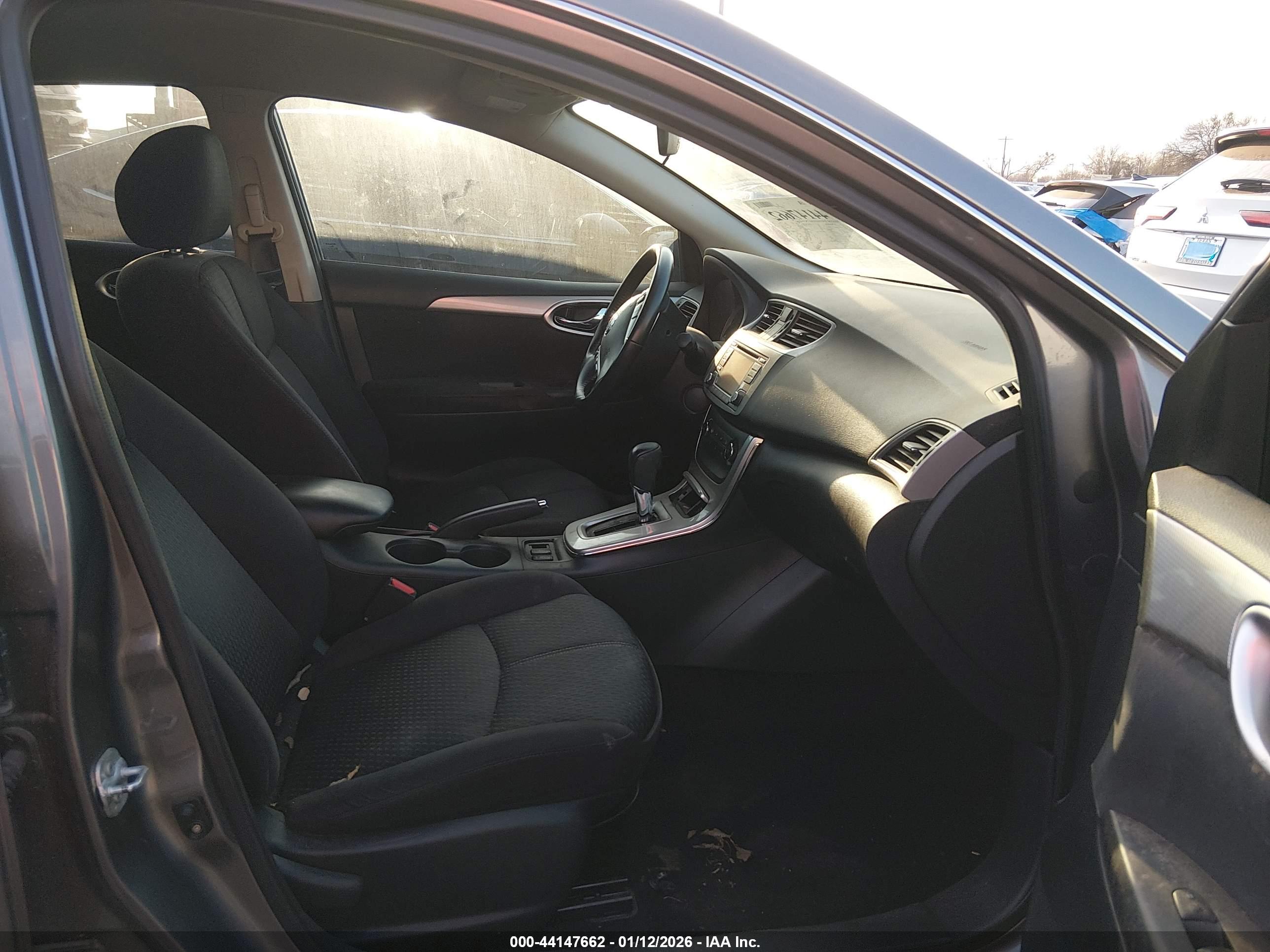 NISSAN SENTRA image 5