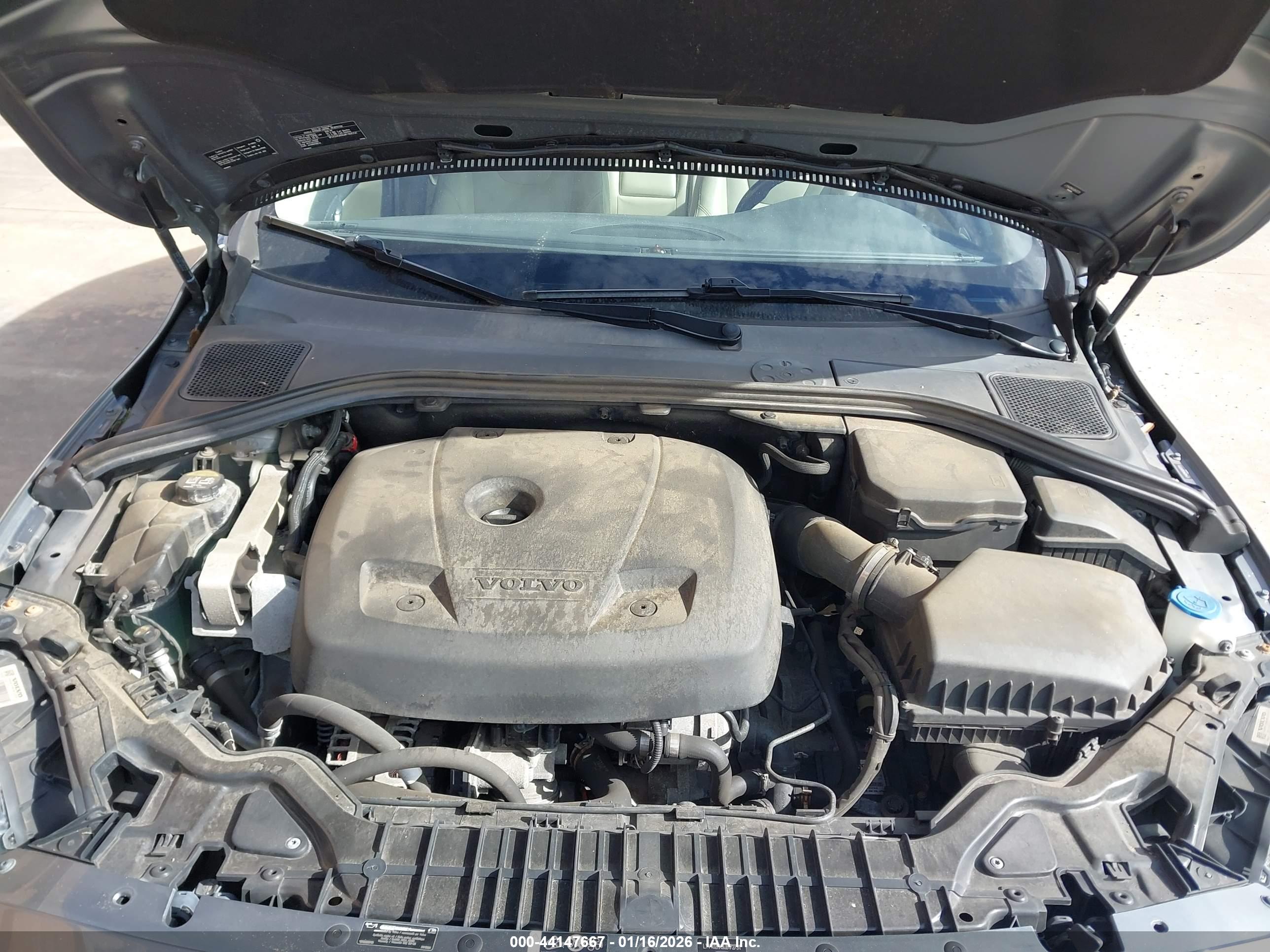 VOLVO S60 image 10