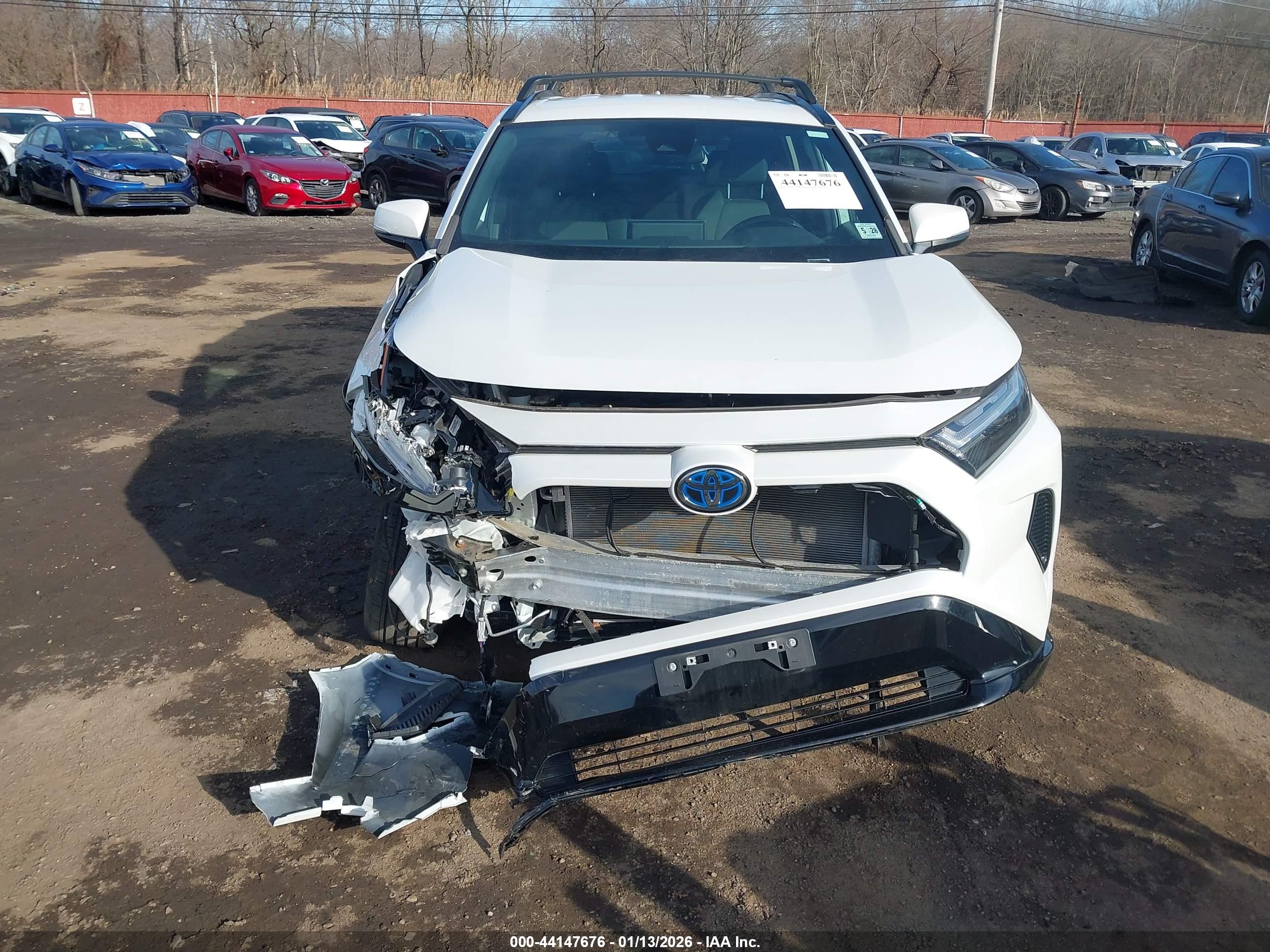 TOYOTA RAV4 image 6