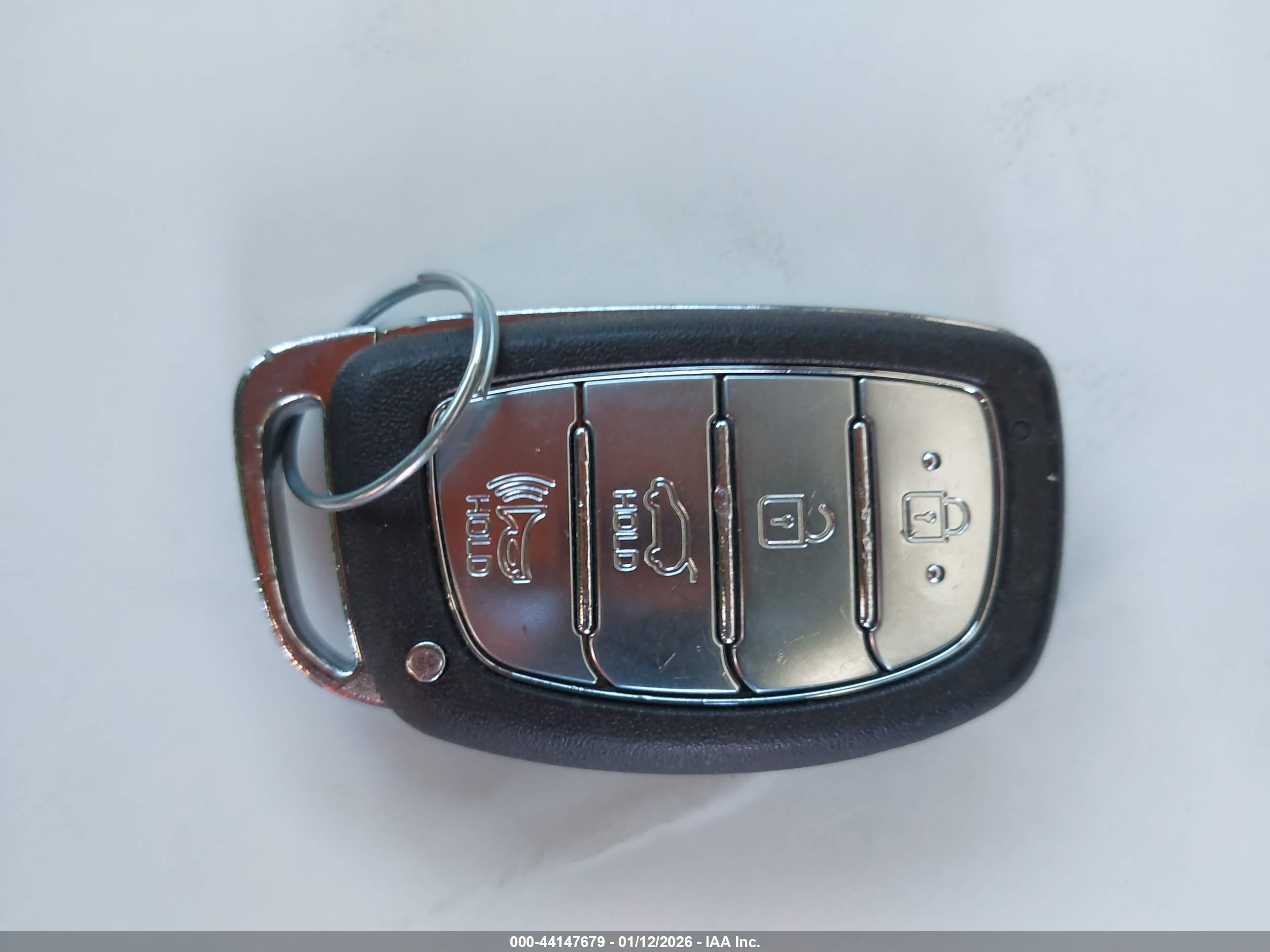 HYUNDAI TUCSON image 11
