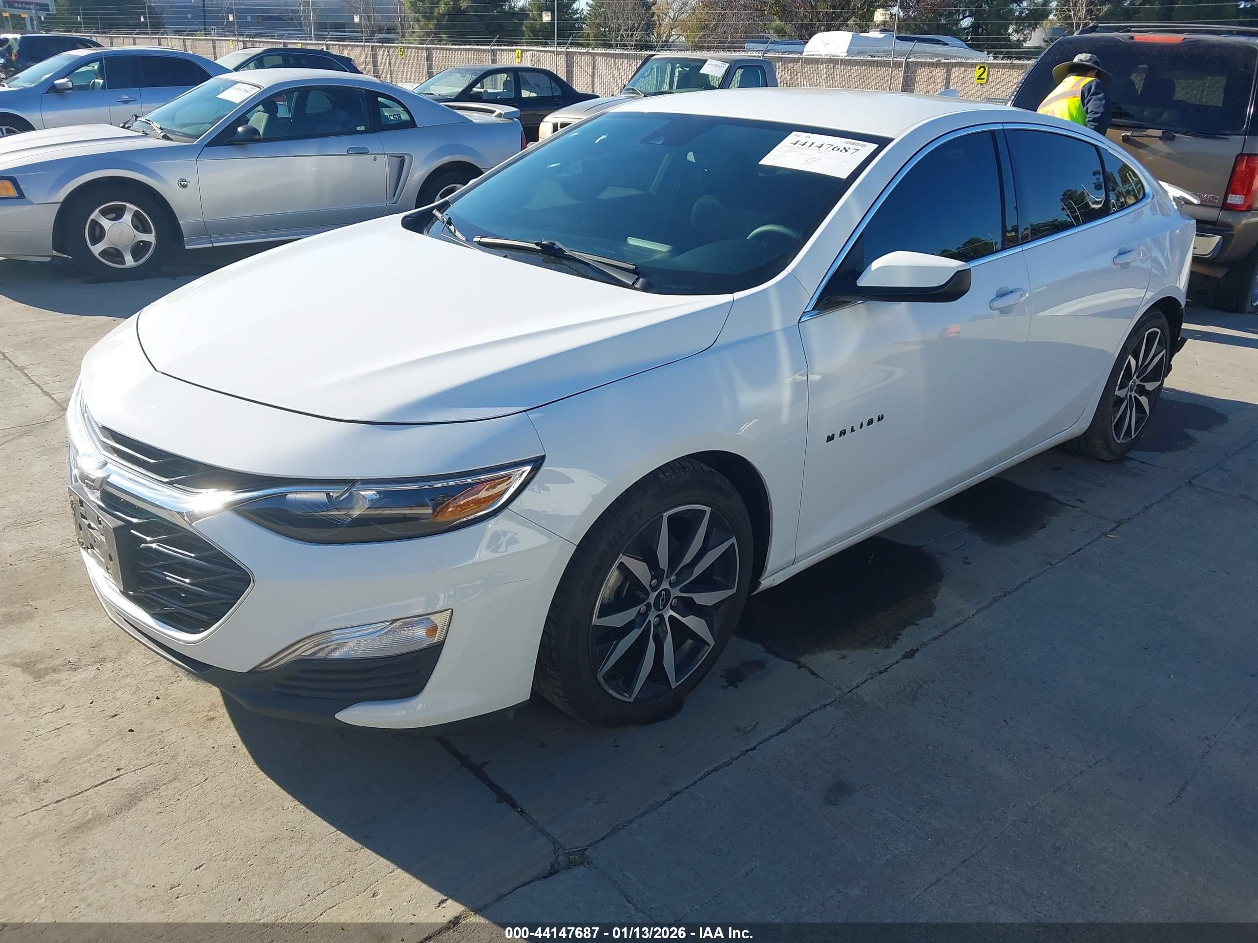 CHEVROLET MALIBU image 2