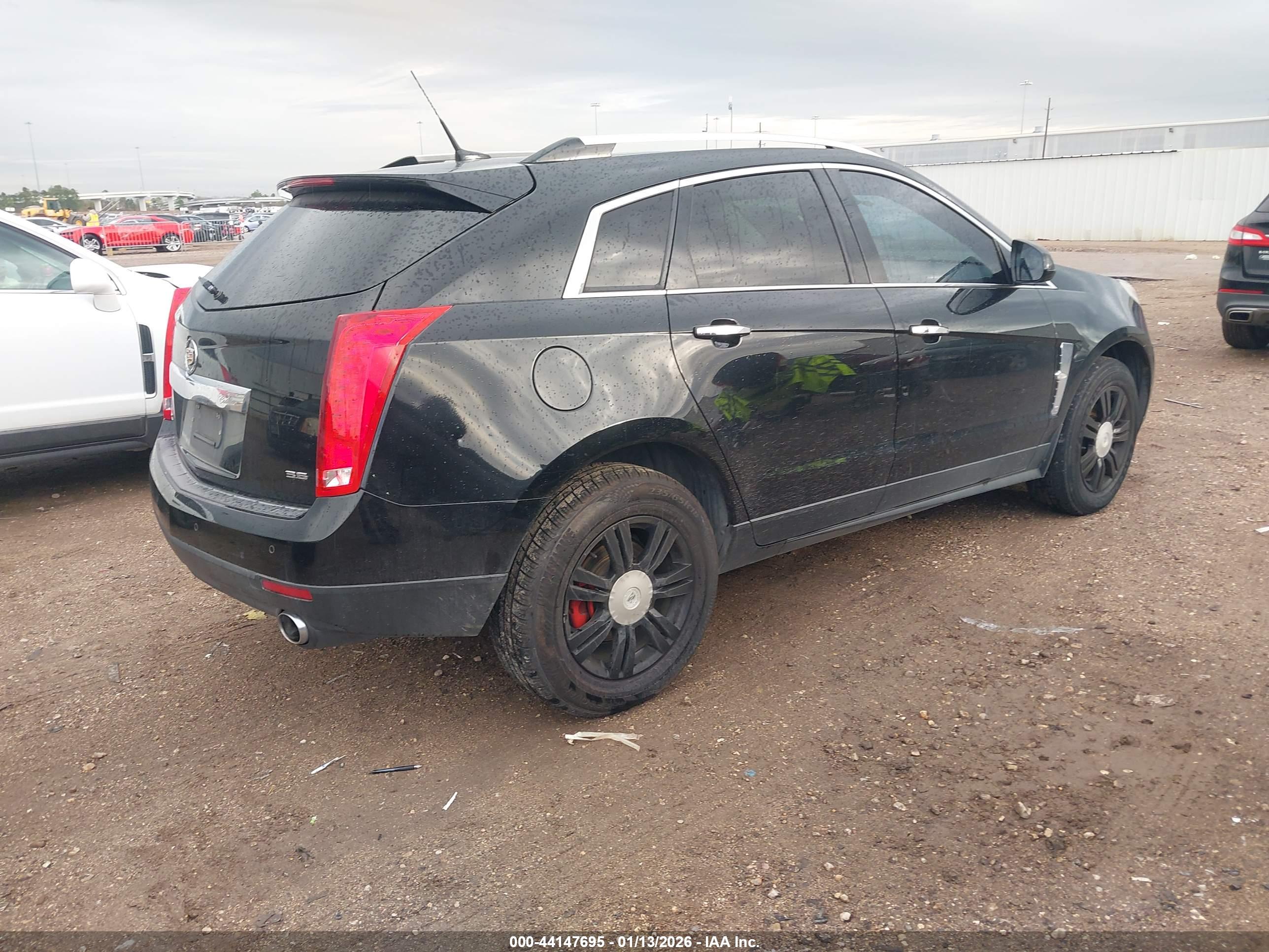 CADILLAC SRX image 4