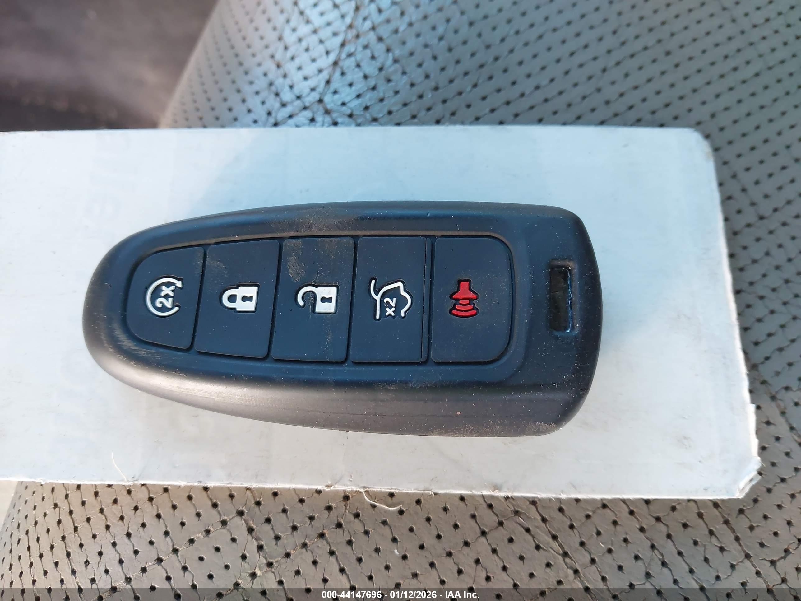 FORD EXPLORER image 11