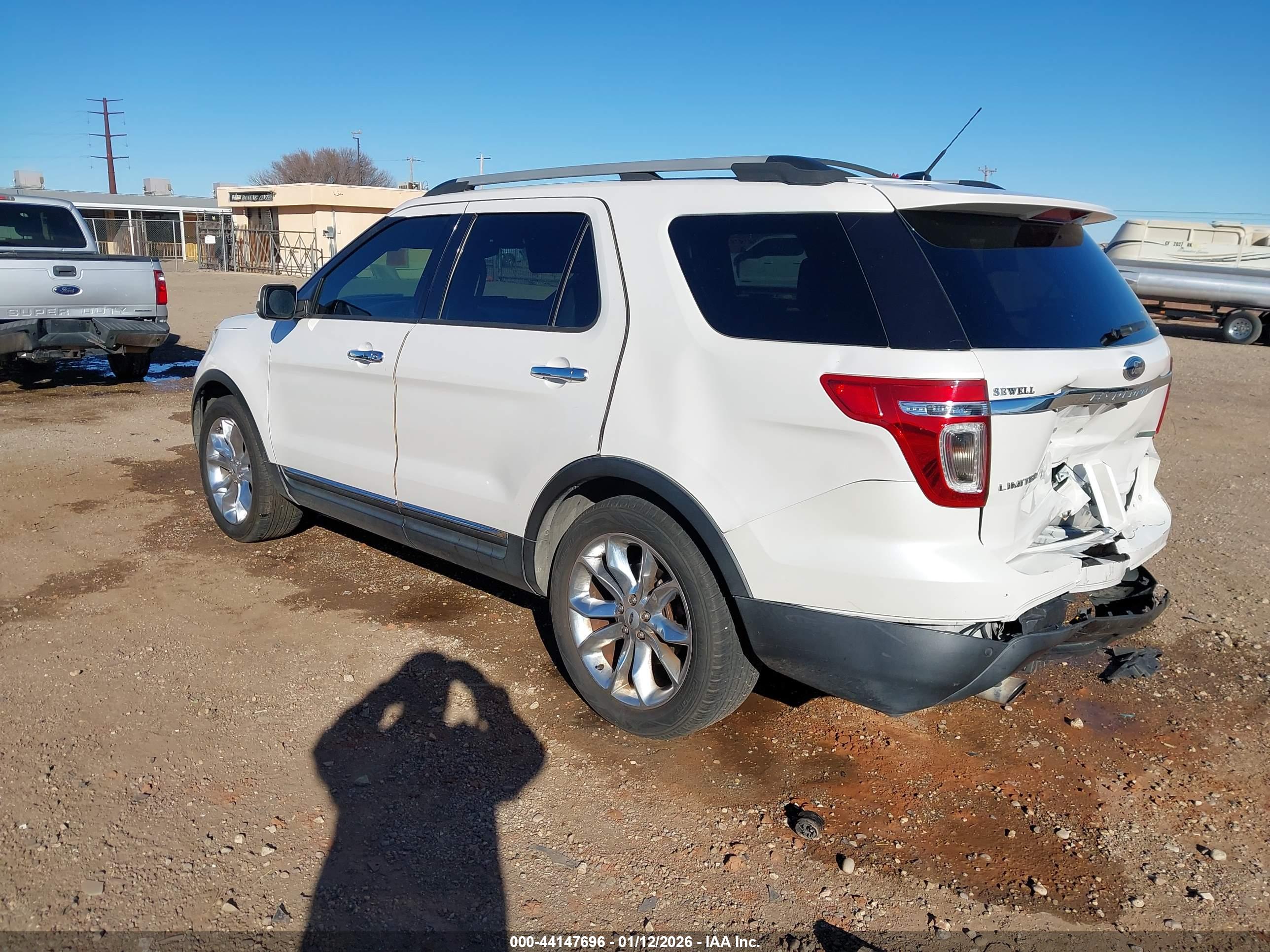 FORD EXPLORER image 3