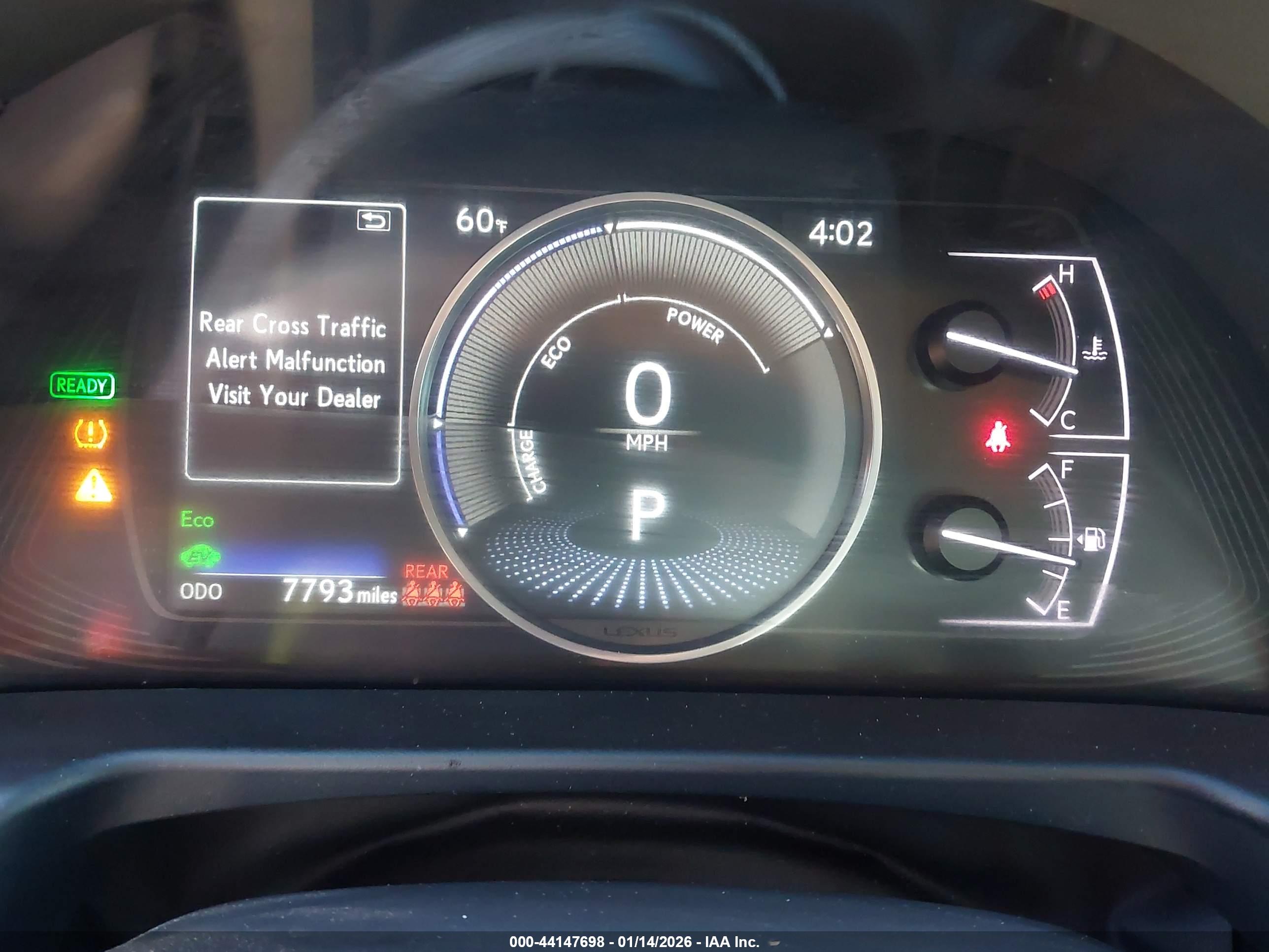 LEXUS ES image 7