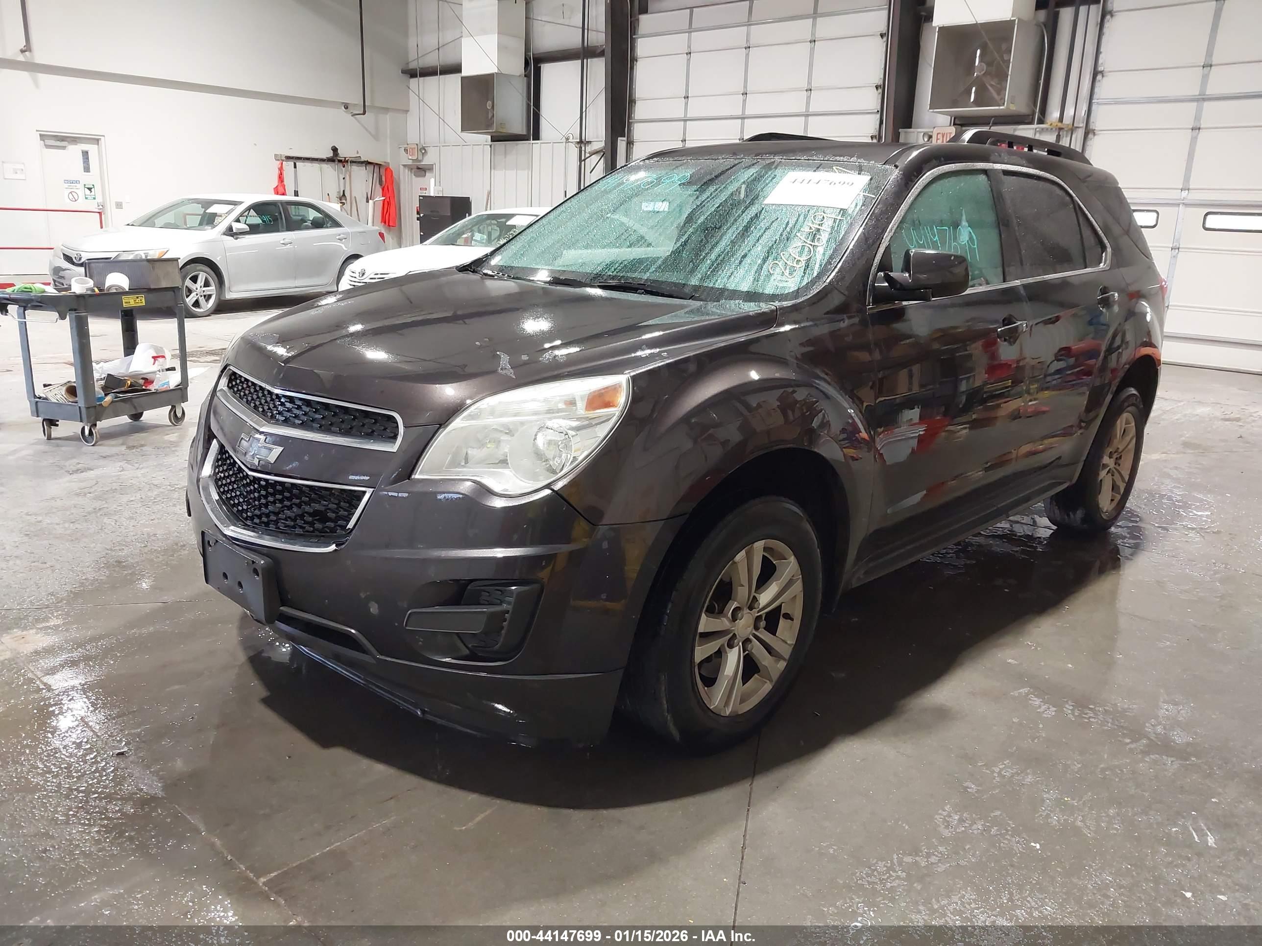 CHEVROLET EQUINOX image 2