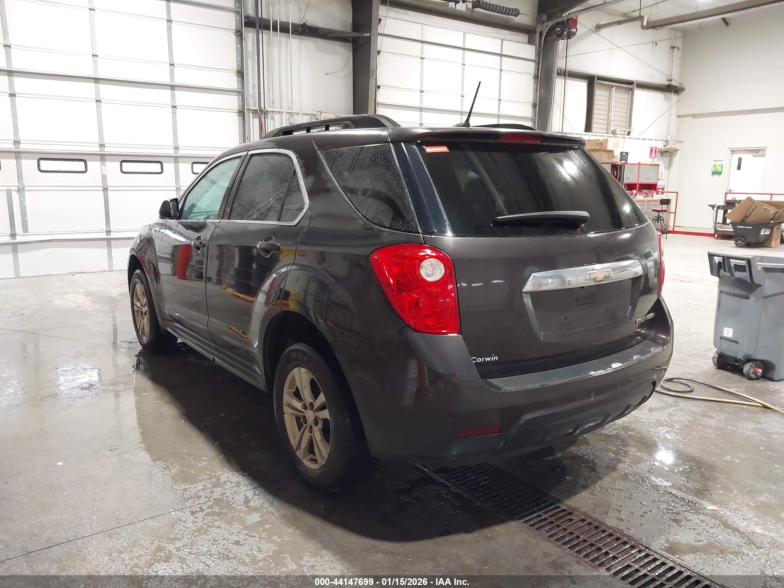CHEVROLET EQUINOX image 3