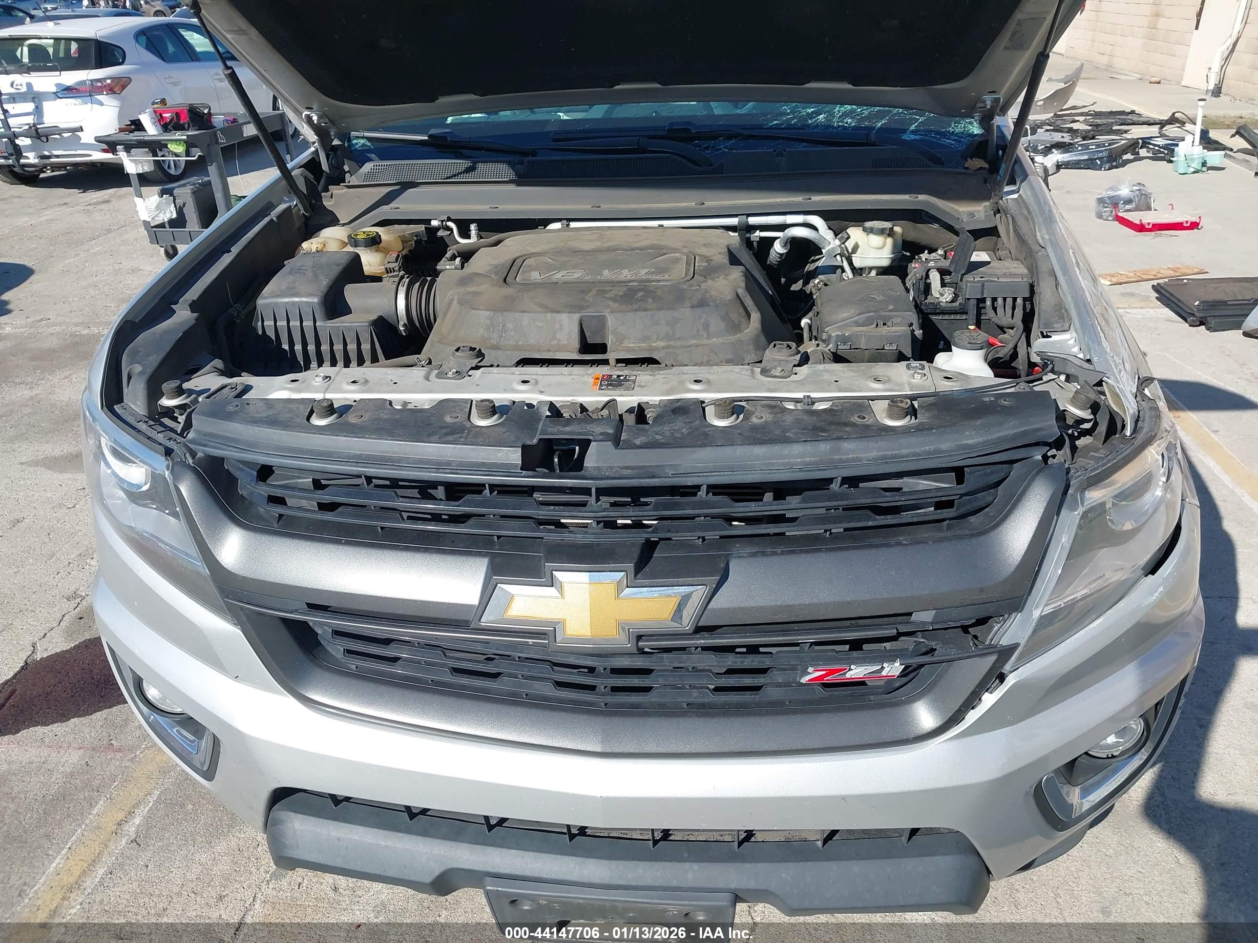 CHEVROLET COLORADO image 10