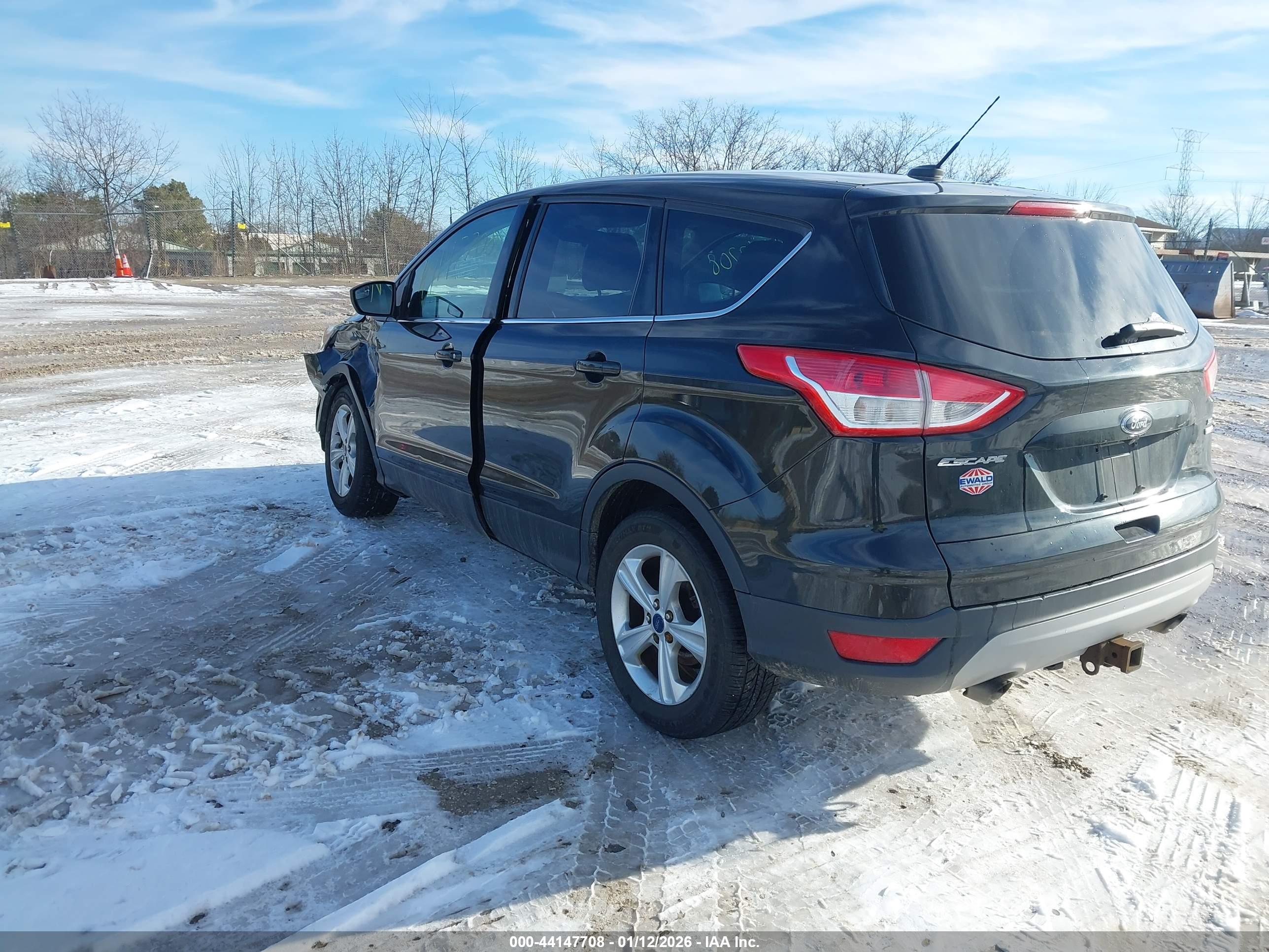 FORD ESCAPE image 3