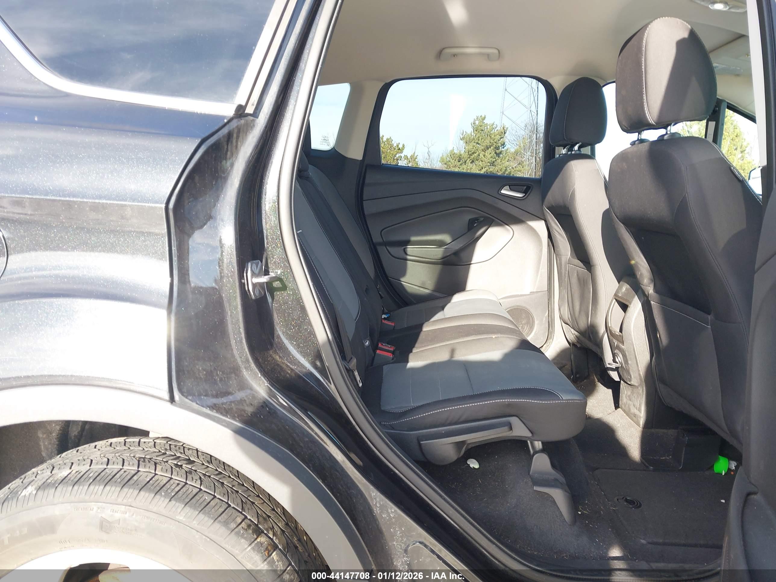 FORD ESCAPE image 8