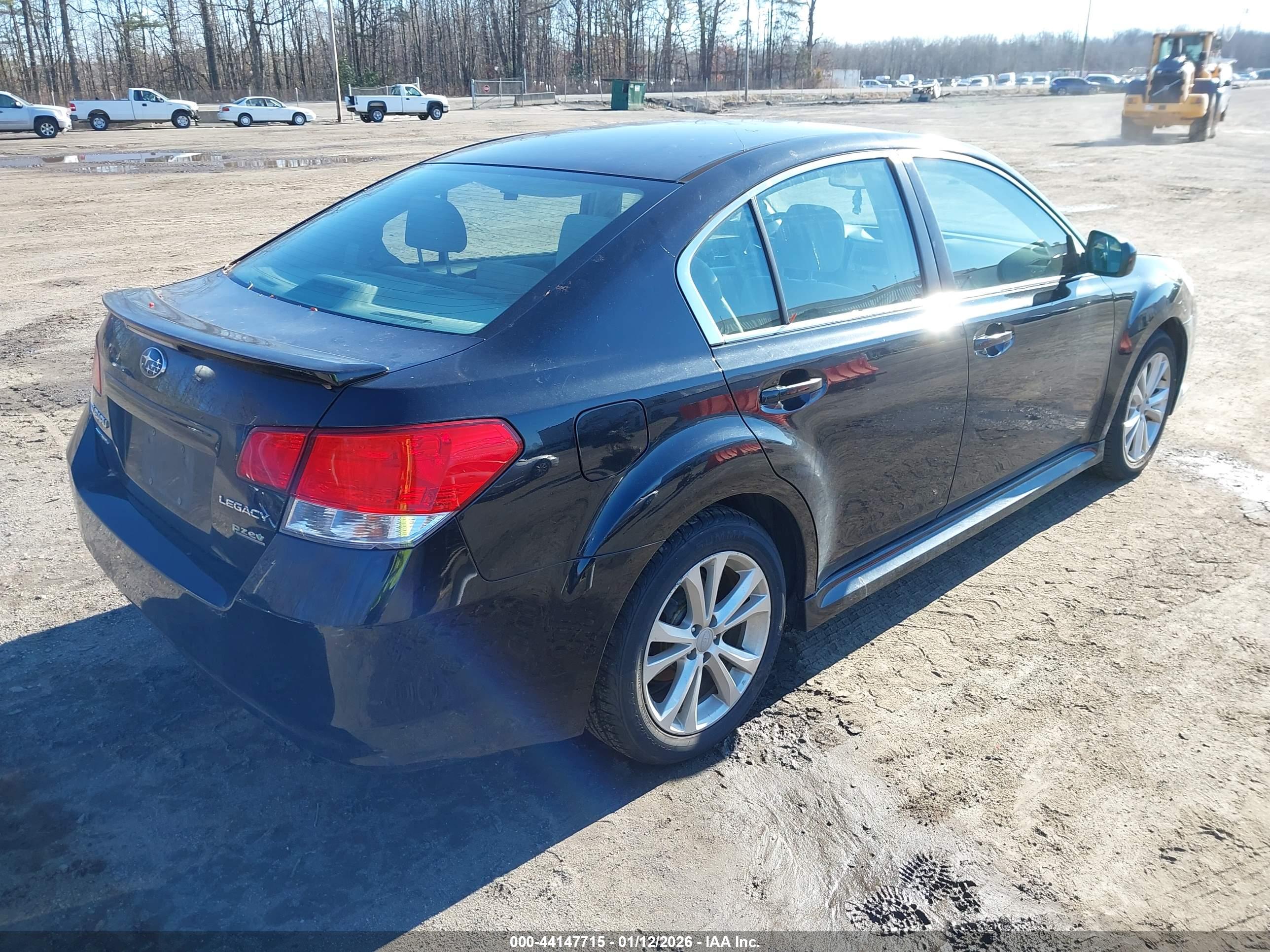 SUBARU LEGACY image 4