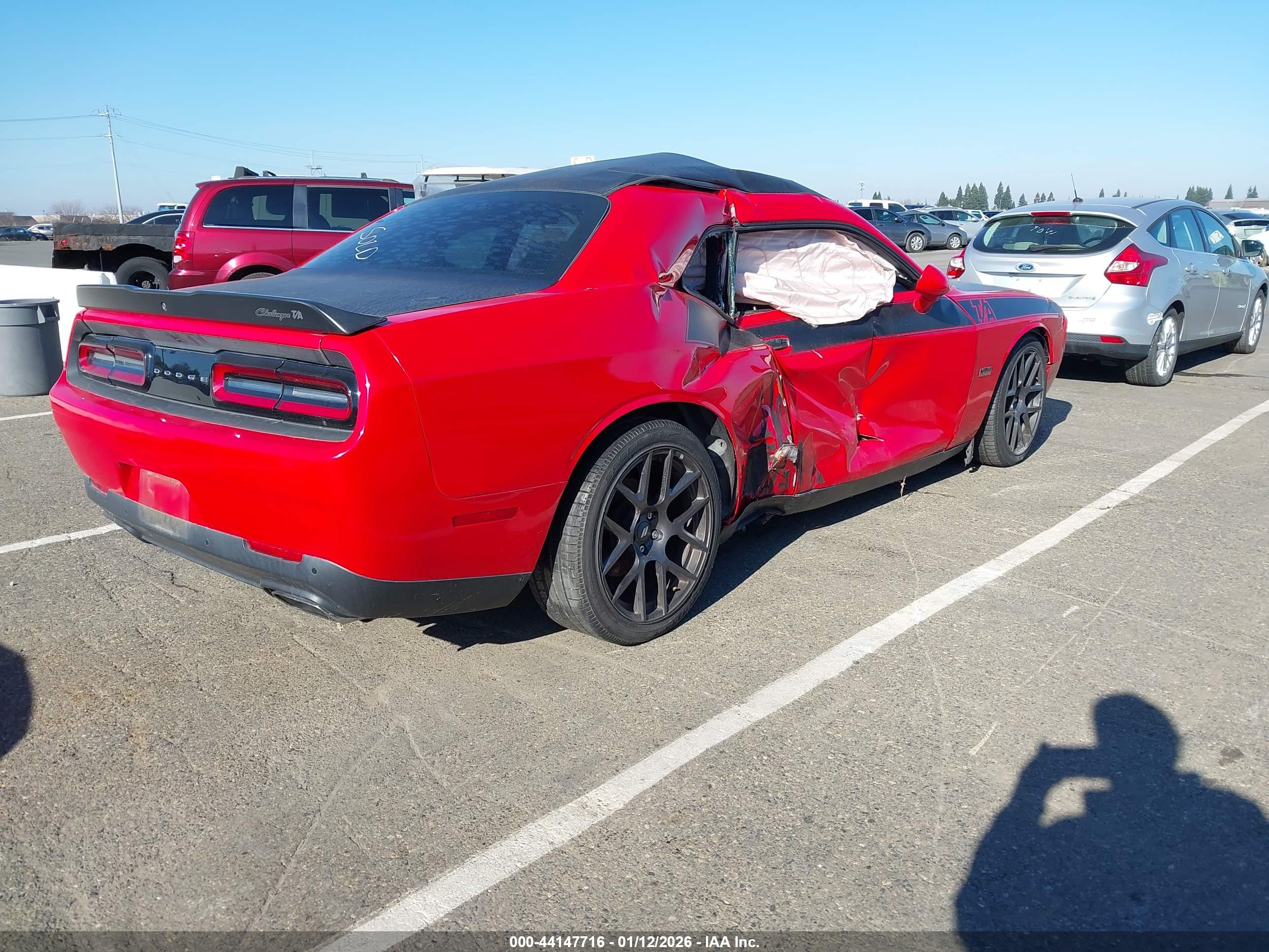 DODGE CHALLENGER image 4